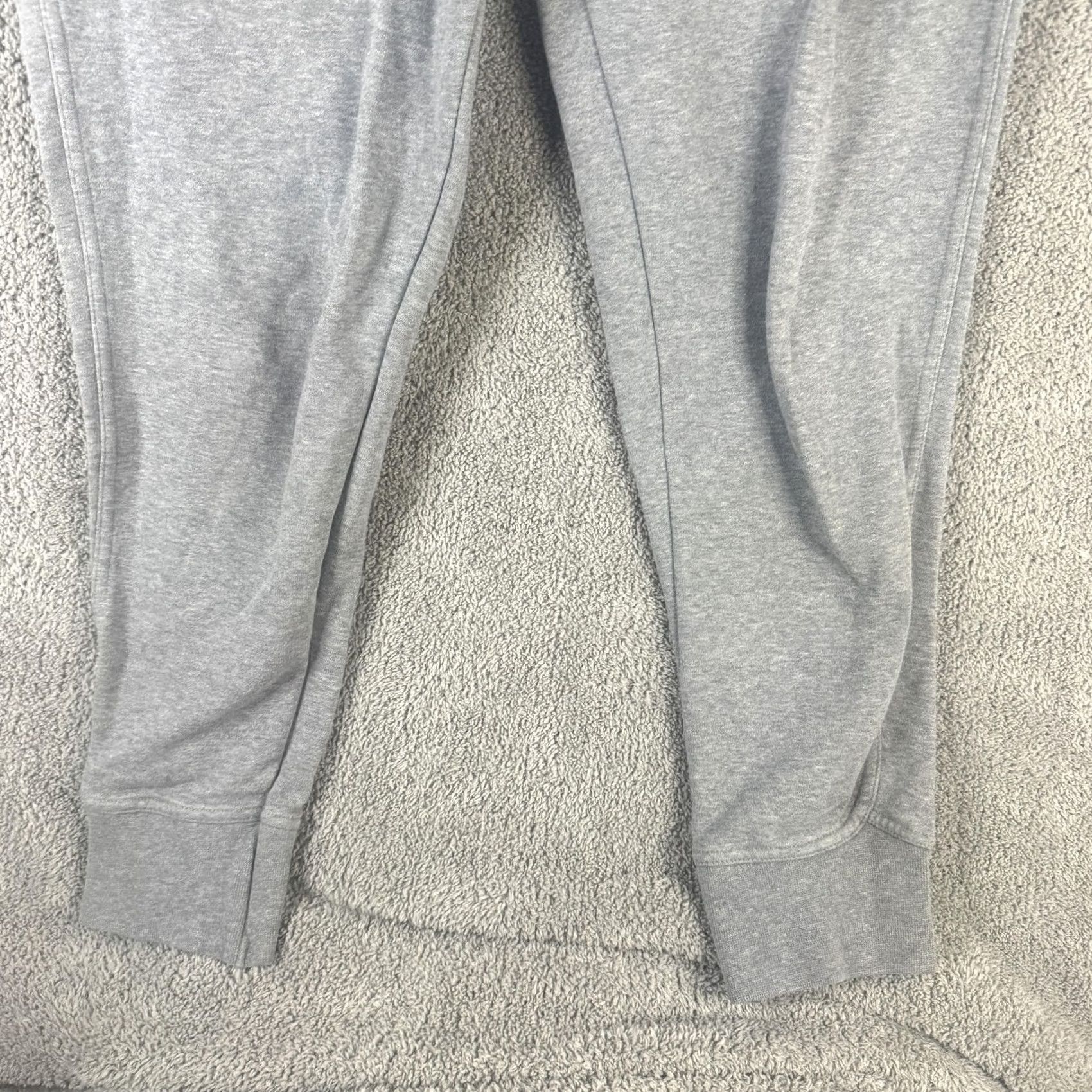 Nike Nike Sweatpants Mens Small Gray Dri-FIT French Terry Joggers Swoosh Logo Cuffed Pants Regular Fit Lounge Activewear Size US 29 - 4 Thumbnail