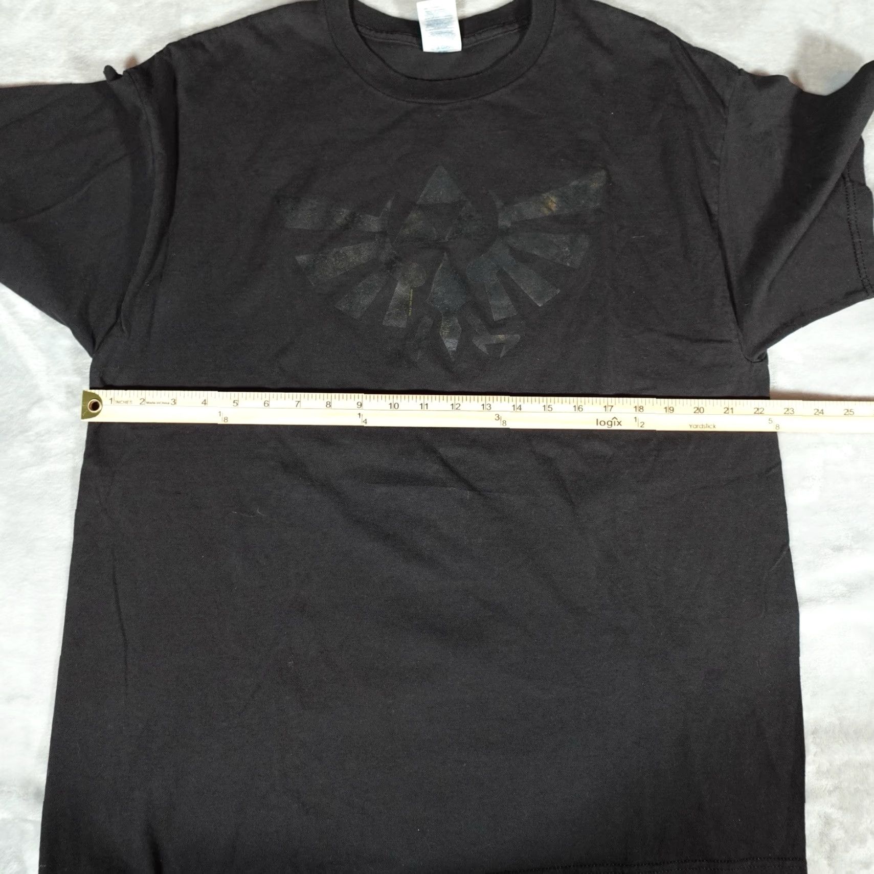 Vintage VINTAGE Zelda Twilight Princess T-Shirt Mens XL Slim Fit Graphic Print Black Retro 2000s Size US XL / EU 56 / 4 - 6 Thumbnail