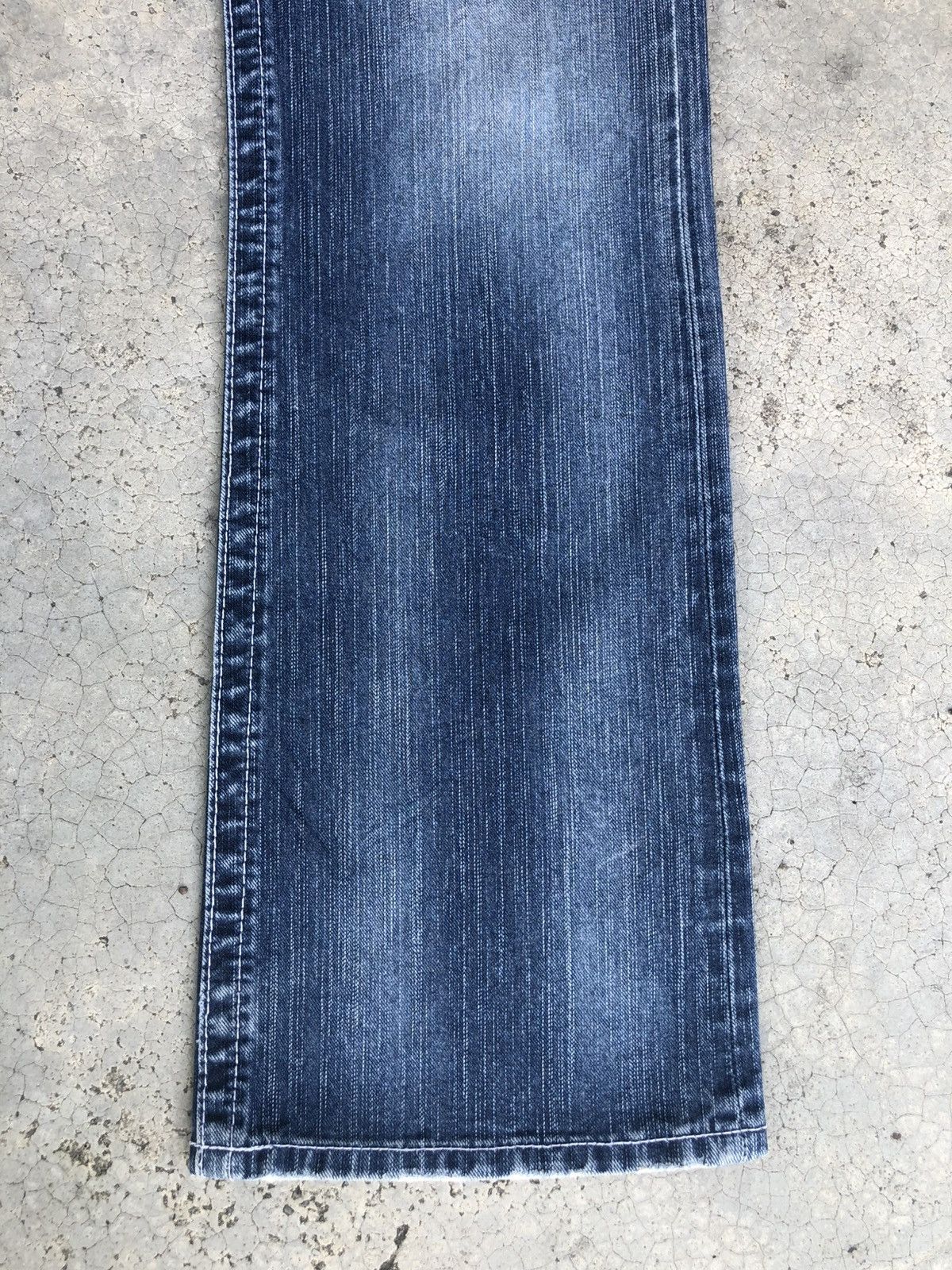 Who Decides War Edwin XV Flared Jeans Bootcut Distressed Jeans Size US 33 - 7 Thumbnail