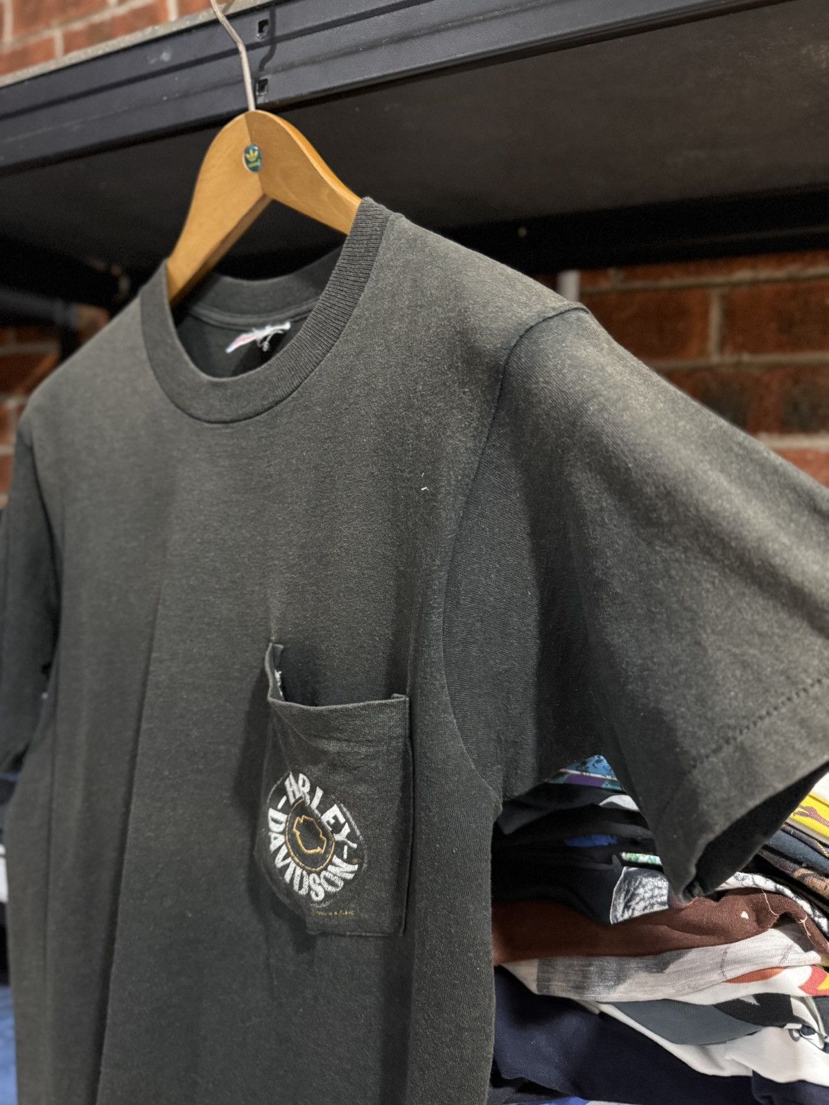 Anvil × Harley Davidson × Vintage Thrashed Vintage 90sHarley Davidson Pocket Sun Faded Anvil T Size US M / EU 48-50 / 2 - 14 Thumbnail