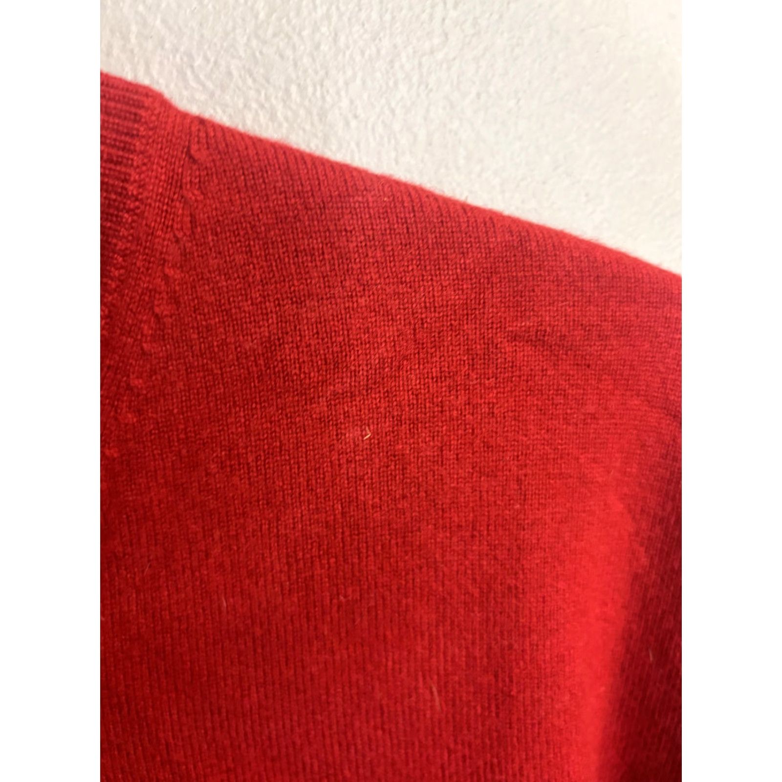 Banana Republic Banana Republic Sweater Mens XL Red Cashmere V Neck Pullover Knit Lightweight Size US XL / EU 56 / 4 - 4 Thumbnail