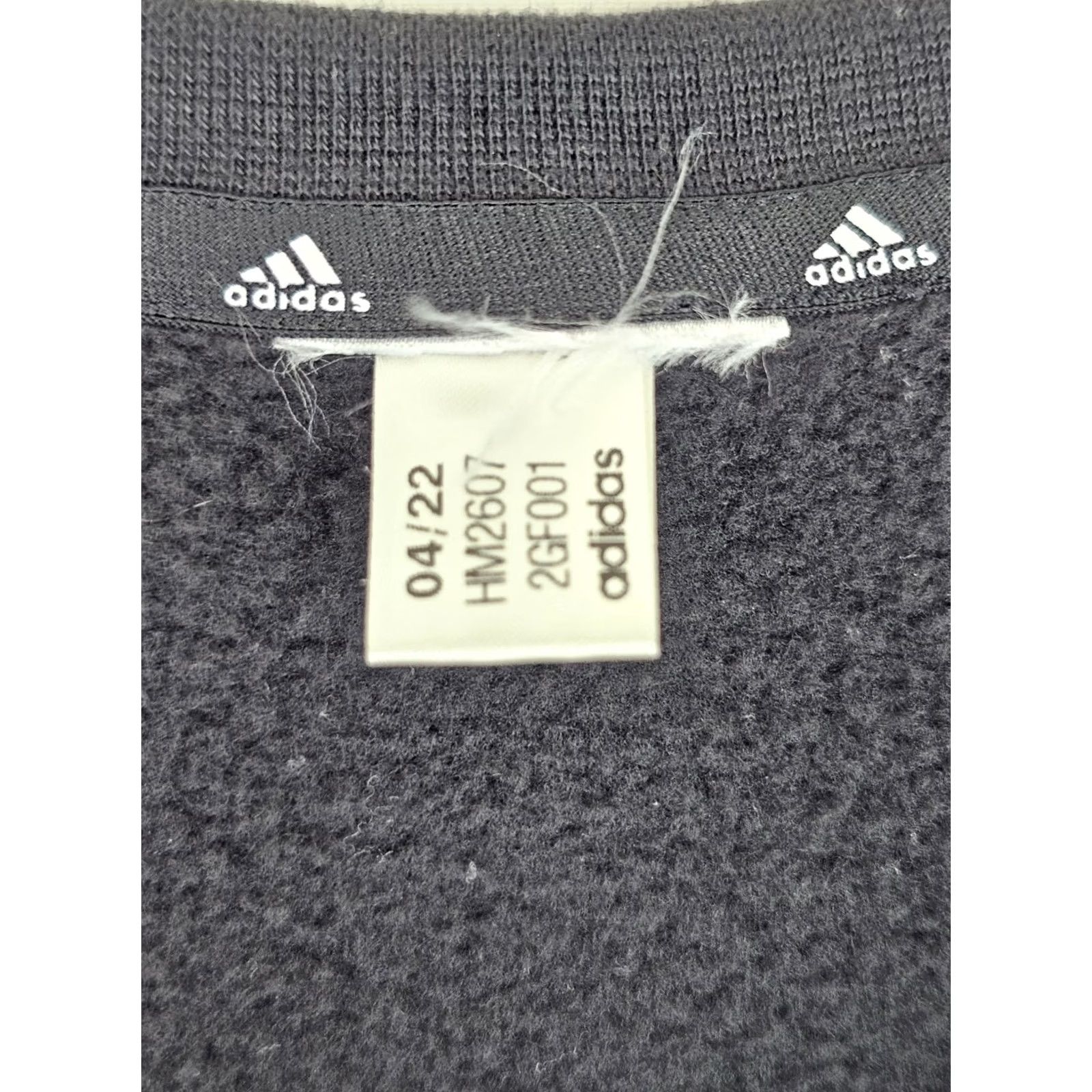 Adidas Adidas Pullover Crew Neck Athletic Sweater Men XL Black Logo 3 Stripe Vintage Crewneck Front Sleeve Sweatshirt Shirt Mens Size US XL / EU 56 / 4 - 2 Thumbnail