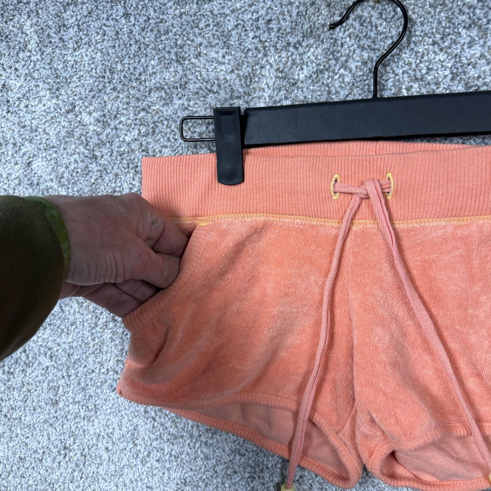 Old Navy VINTAGE Old Navy Sweat Shorts XXS Women's Casual Shorts 29x9 Peach Orange Terry Cloth Drawstring Elastic Waist Pockets Summer Size 24" / US 00 / IT 34 - 4 Thumbnail
