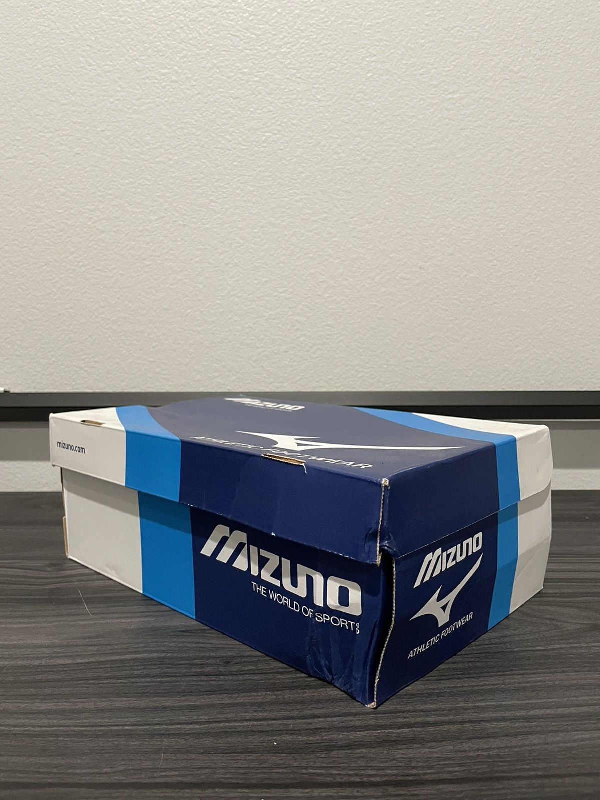 Mizuno 2018 Mizuno Sky Medal OG Size US 9 / EU 42 - 14 Thumbnail