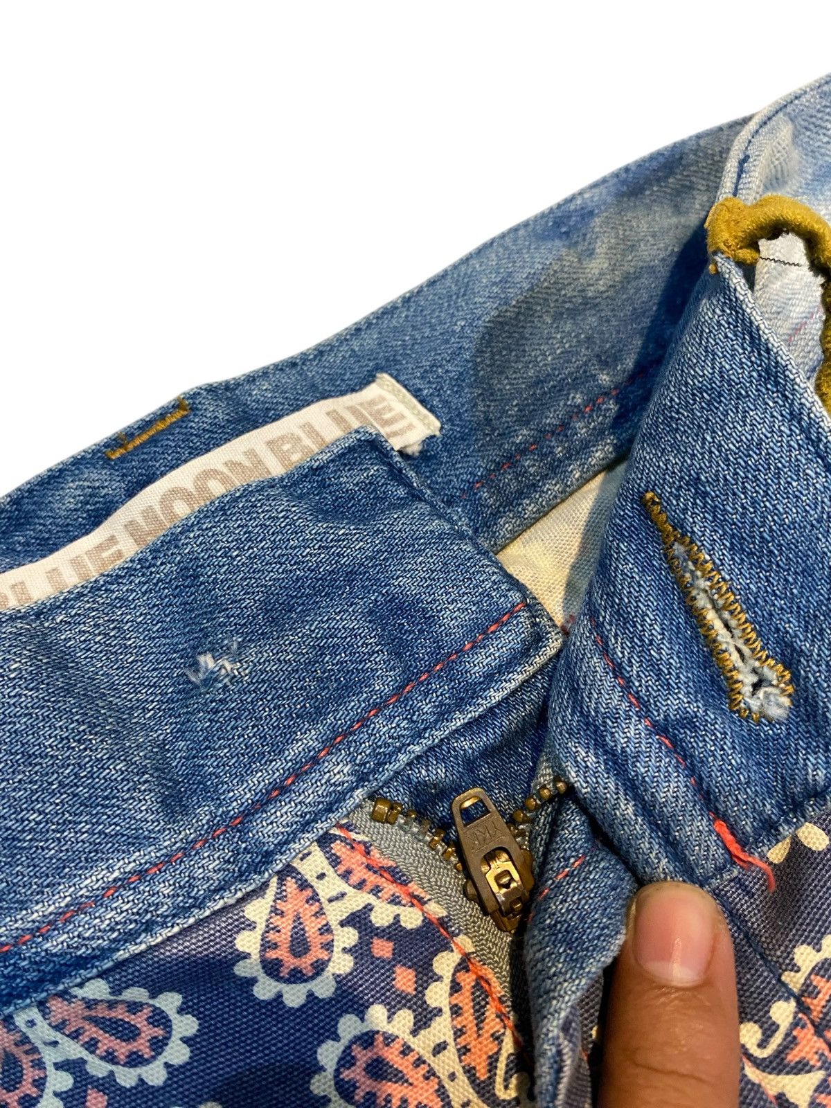 Hysteric Glamour VINTAGE BLUE MOON BLUE SPELL OUT JEANS Size US 32 / EU 48 - 6 Thumbnail