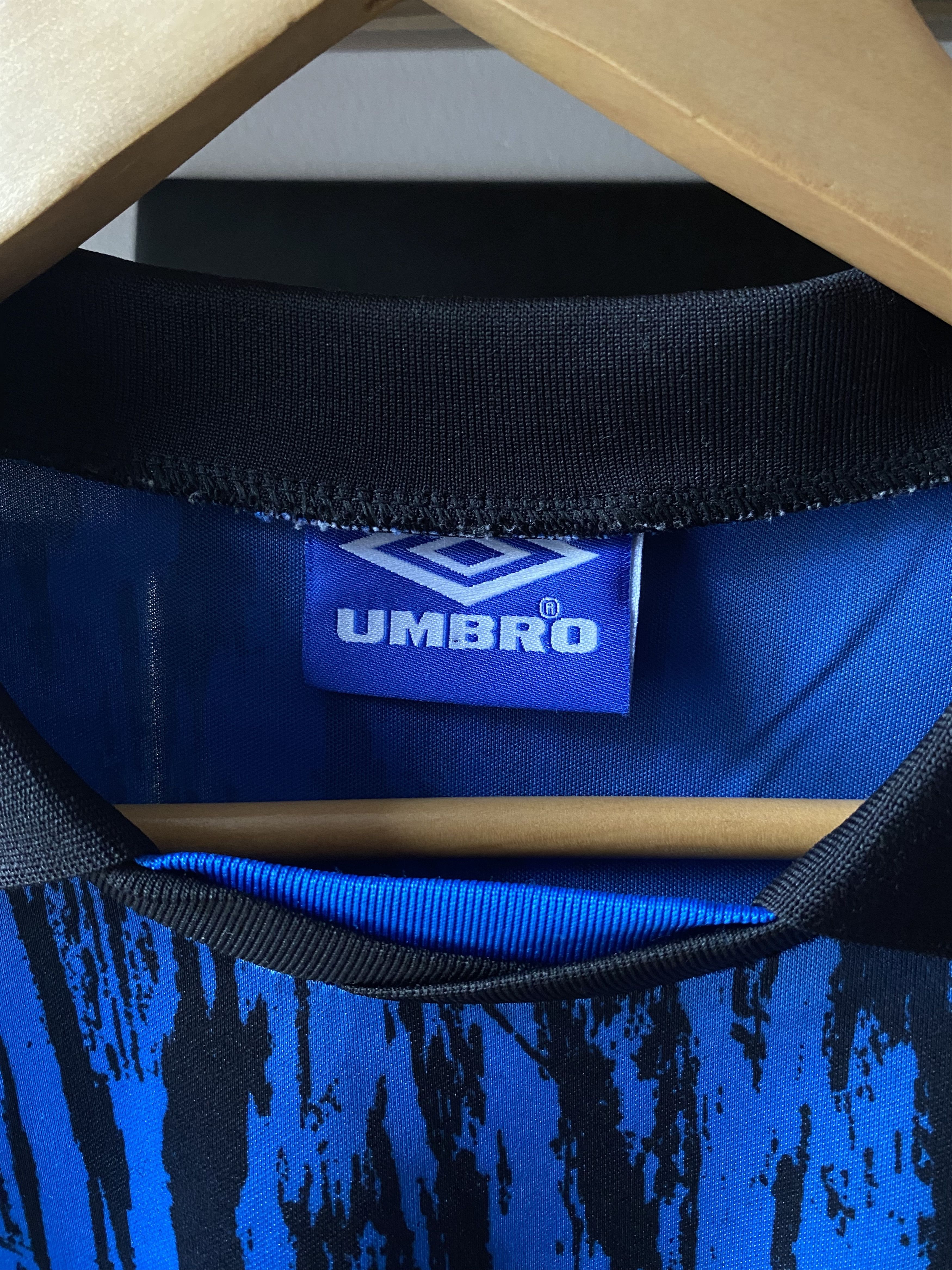 Umbro Manchester United 1993-94 Jersey Reissue Umbro Cantona 7 Size US L / EU 52-54 / 3 - 4 Thumbnail