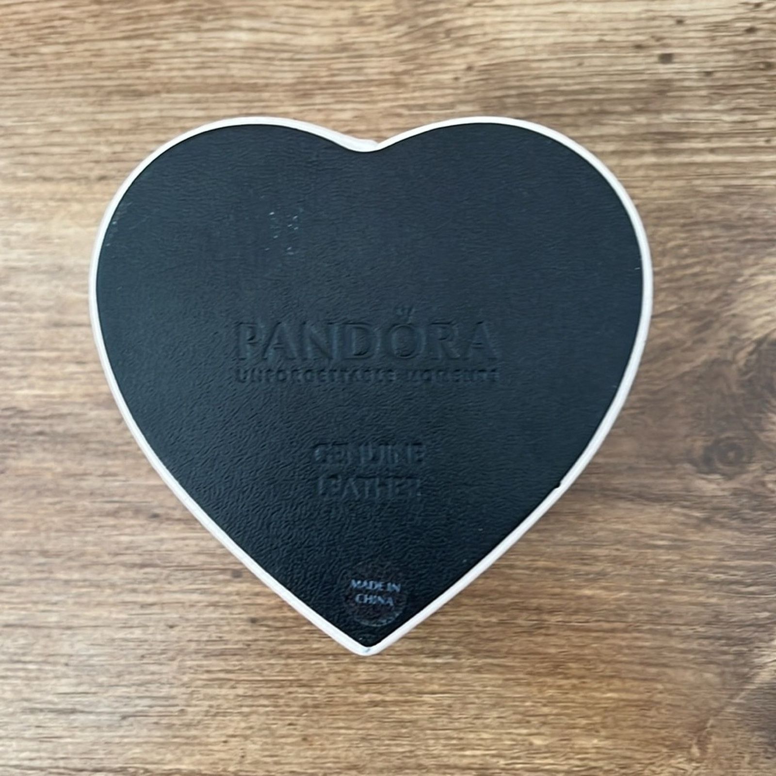 pandora Pandora Heart Shape Leather 2 Tier Jewelry Box Size ONE SIZE - 9 Thumbnail
