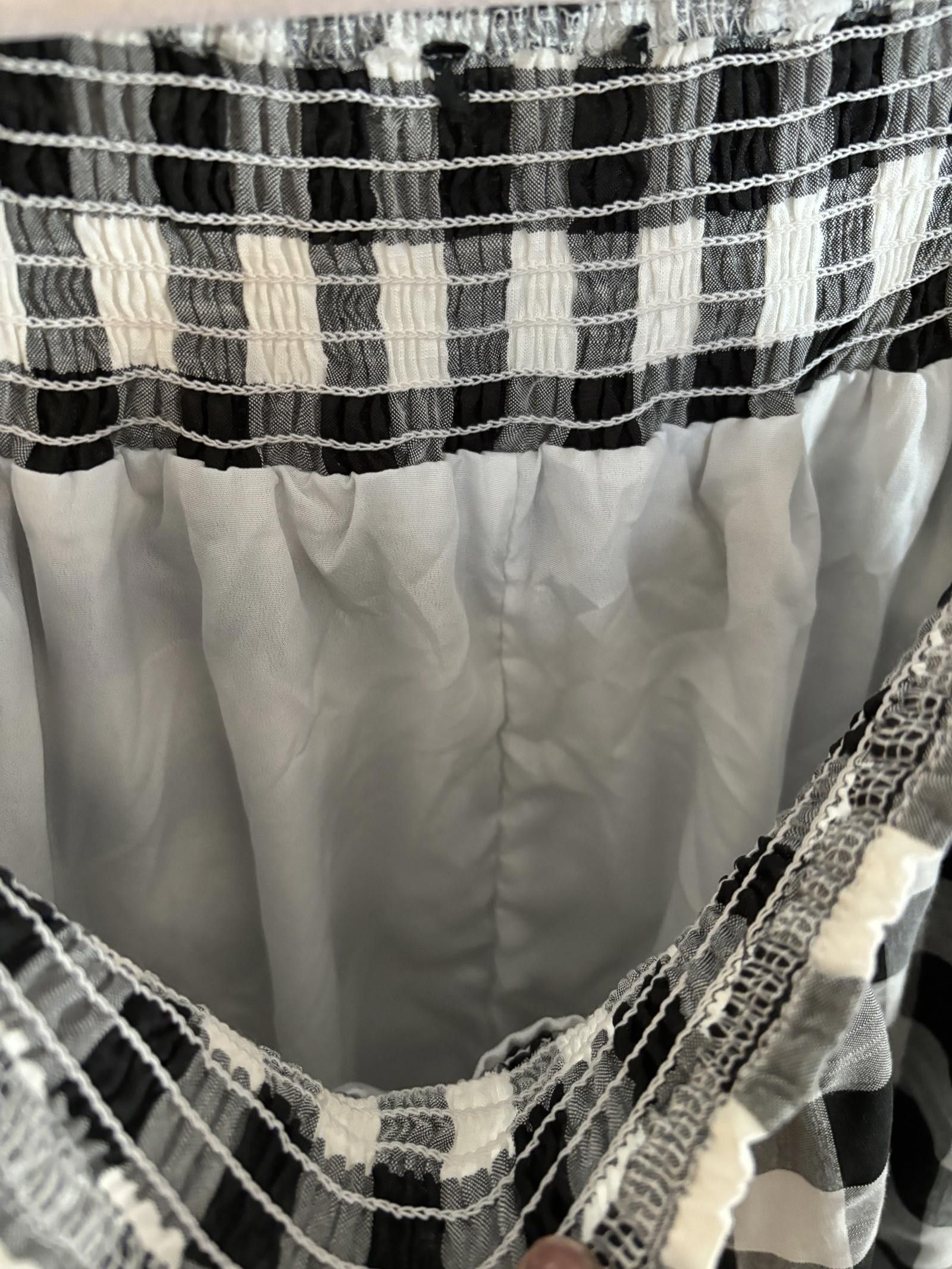 Designer NEW Chic Black and White Gingham Summer Dress Size M / US 6-8 / IT 42-44 - 5 Thumbnail