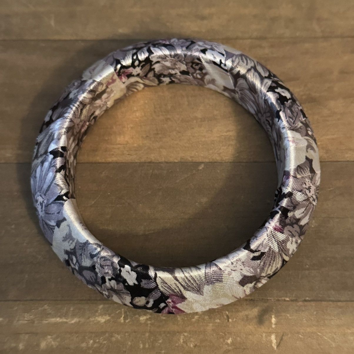 Other Chunky floral satin fabric bangle bracelet Size ONE SIZE - 4 Thumbnail