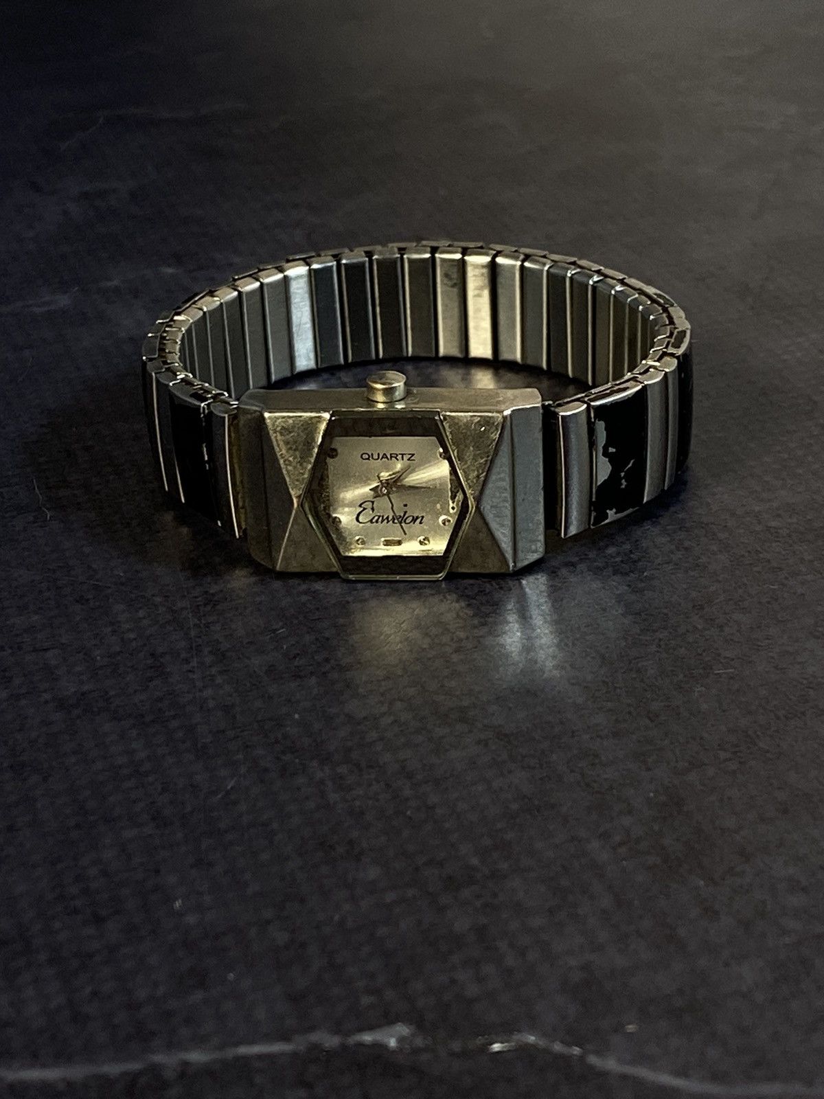 Vintage Futuristic Quartz Two-Tone Watch Japanese Brand Size ONE SIZE - 5 Thumbnail