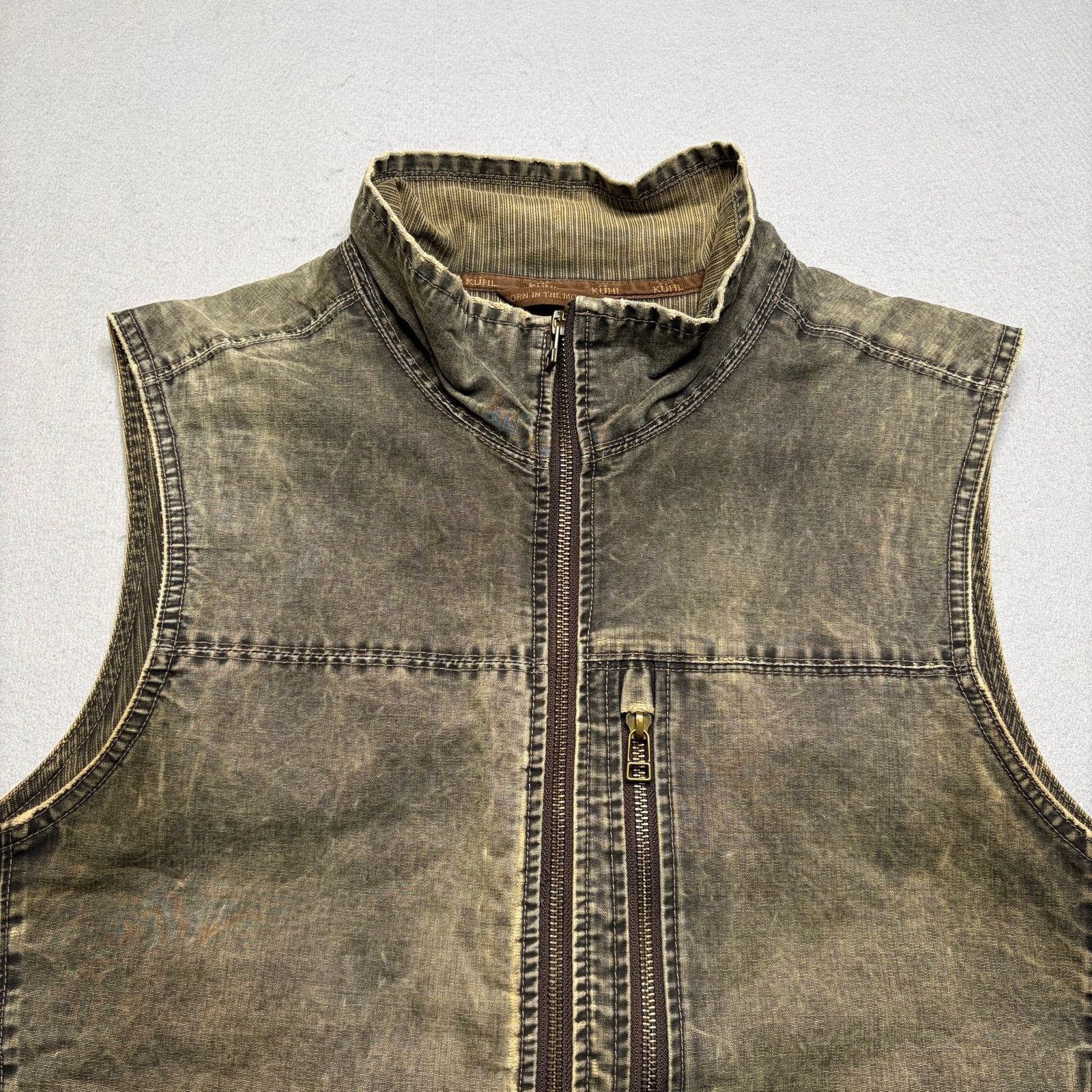 Kuhl Kuhl Distressed Full Zip Utility Vest Mens Large Brown Size US L / EU 52-54 / 3 - 9 Thumbnail
