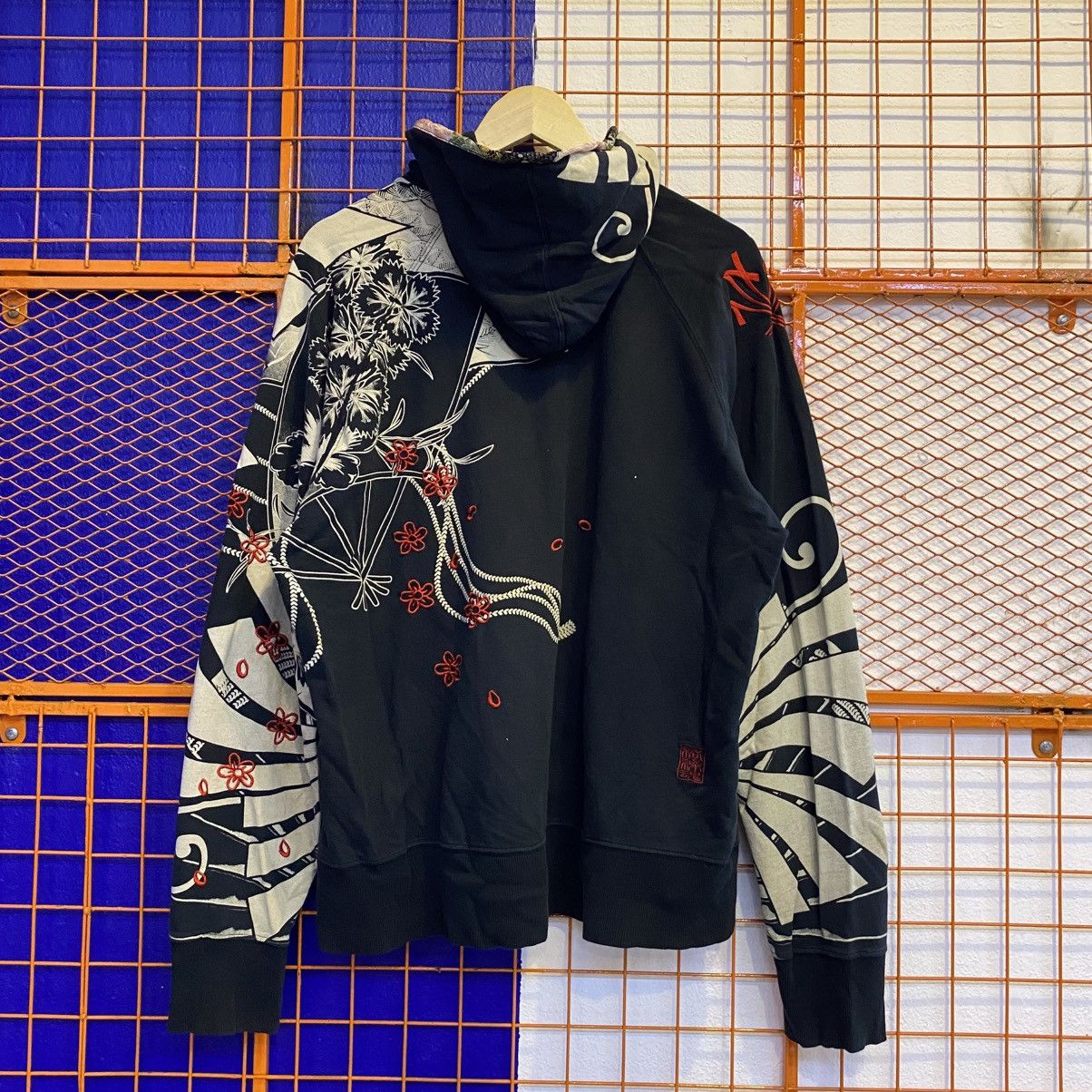 Karakuri Tamashii Vintage Karakuri Tamashi Japanese Brand Sweatshirt Hoodie Size US XL / EU 56 / 4 - 6 Thumbnail