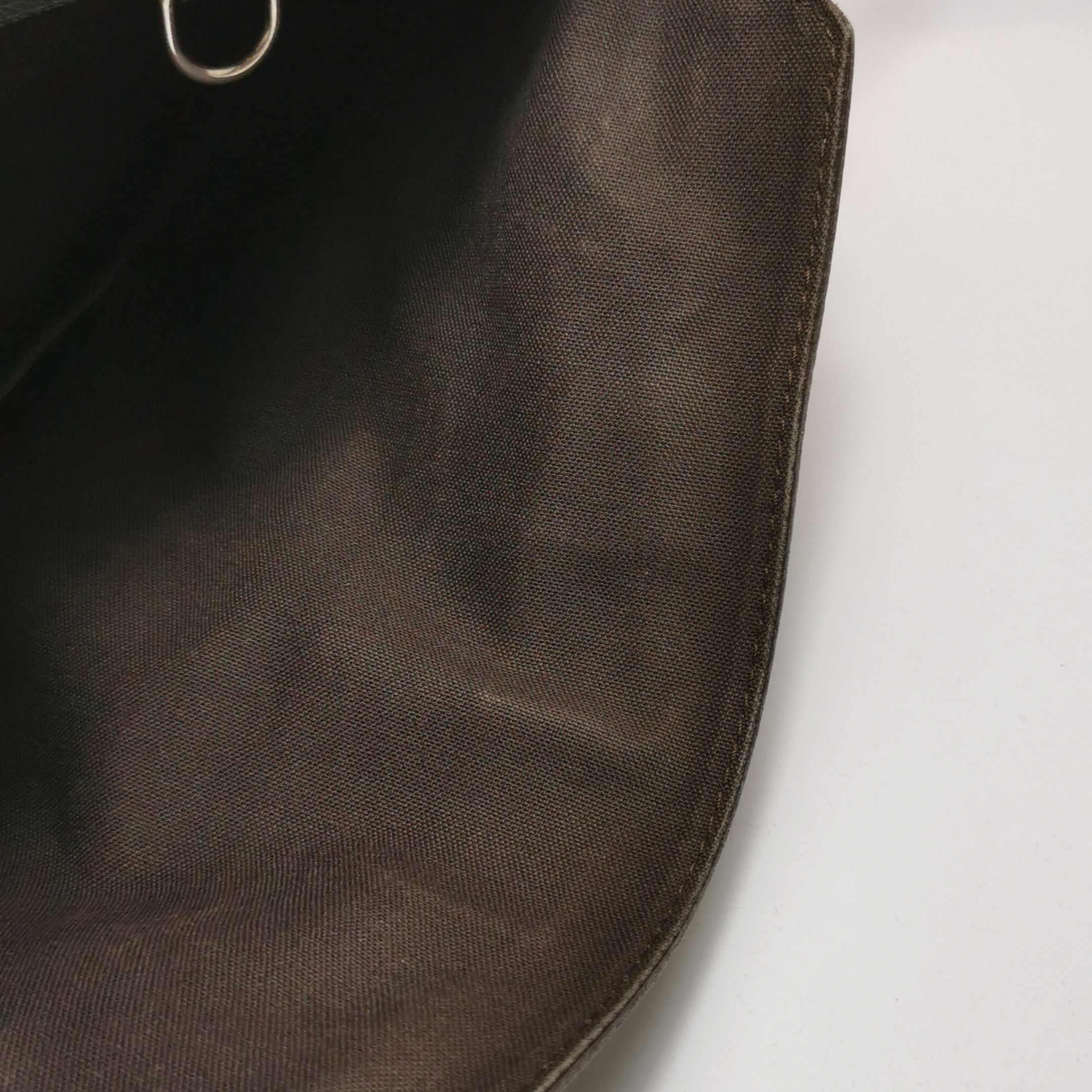 Louis Vuitton Louis Vuitton (LV) Cowhide Solid Color Crossbody Bag -y2506 Size ONE SIZE - 2 Thumbnail