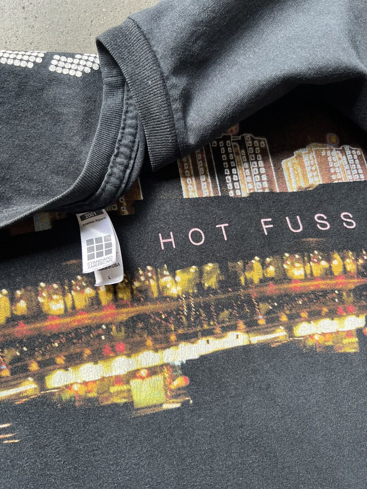 Vintage 2005 The Killers Hot Fuss US Tour Band Tee Shirt Strokes Size US L / EU 52-54 / 3 - 4 Thumbnail