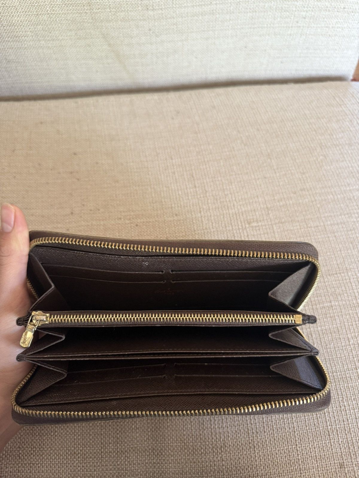 Louis Vuitton Louis Vuitton womens damier ebene zippy wallet Size ONE SIZE - 3 Thumbnail