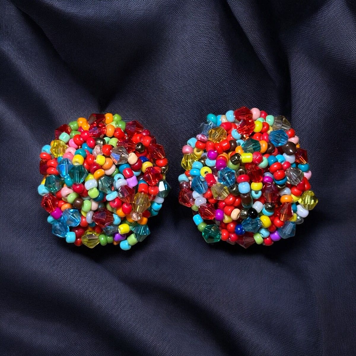 Other Prima donna multicolor seed bead button post earrings Size ONE SIZE - 1 Thumbnail