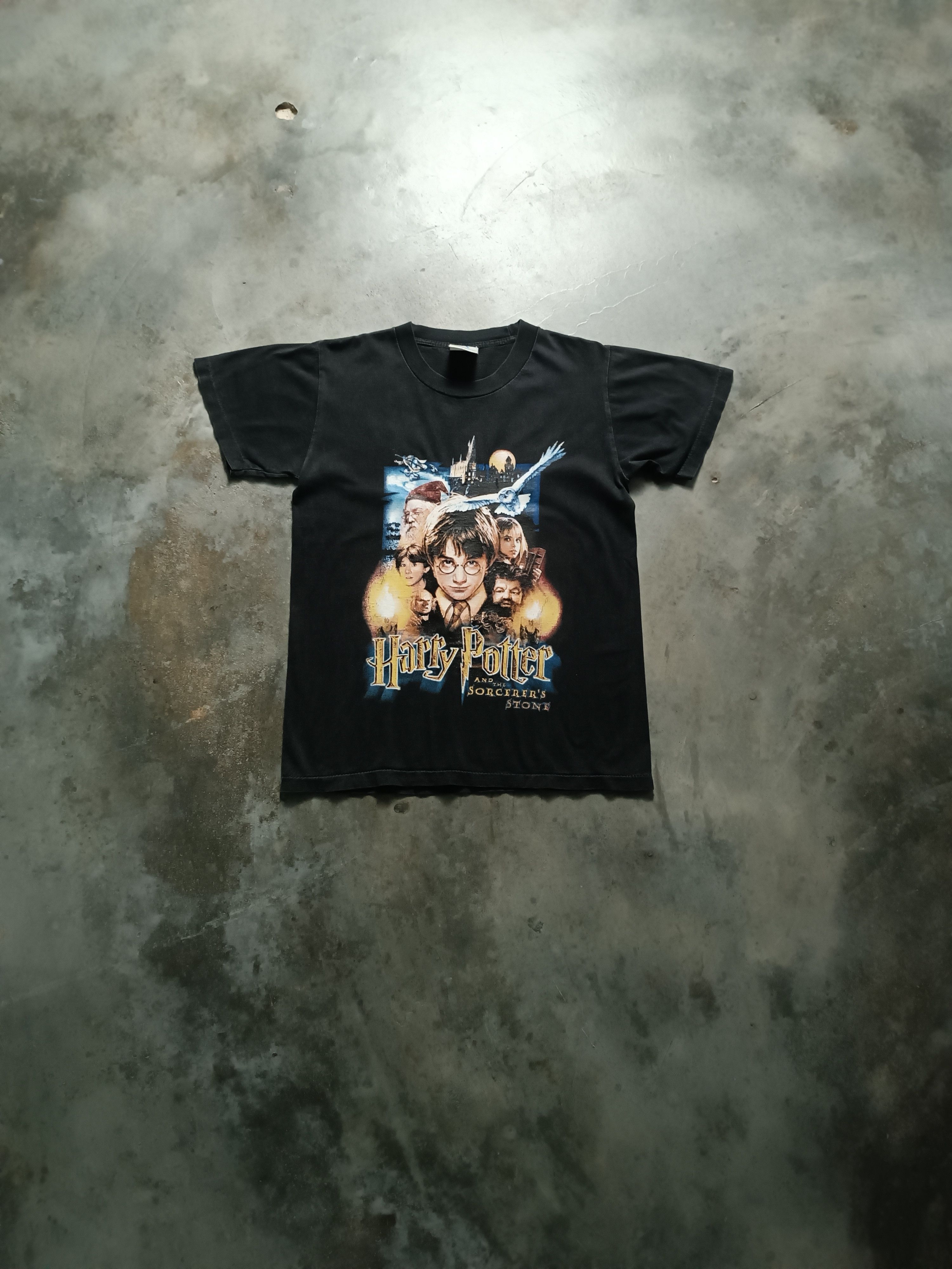 Vintage Vintage Harry Potter Tshirt Size US S / EU 44-46 / 1 - 1 Thumbnail