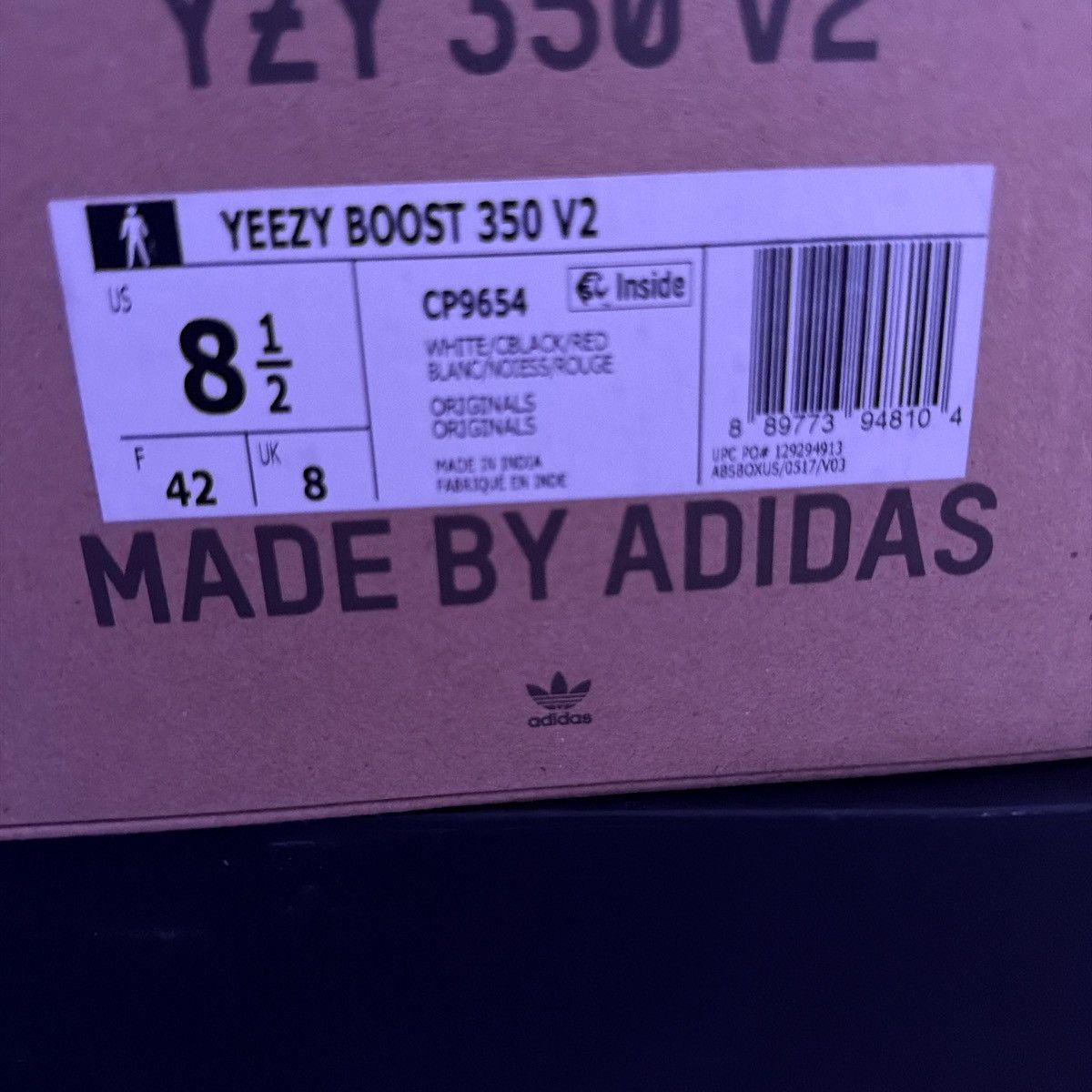 Yeezy Yeezy Zebra Size US 8.5 / EU 41-42 - 6 Thumbnail