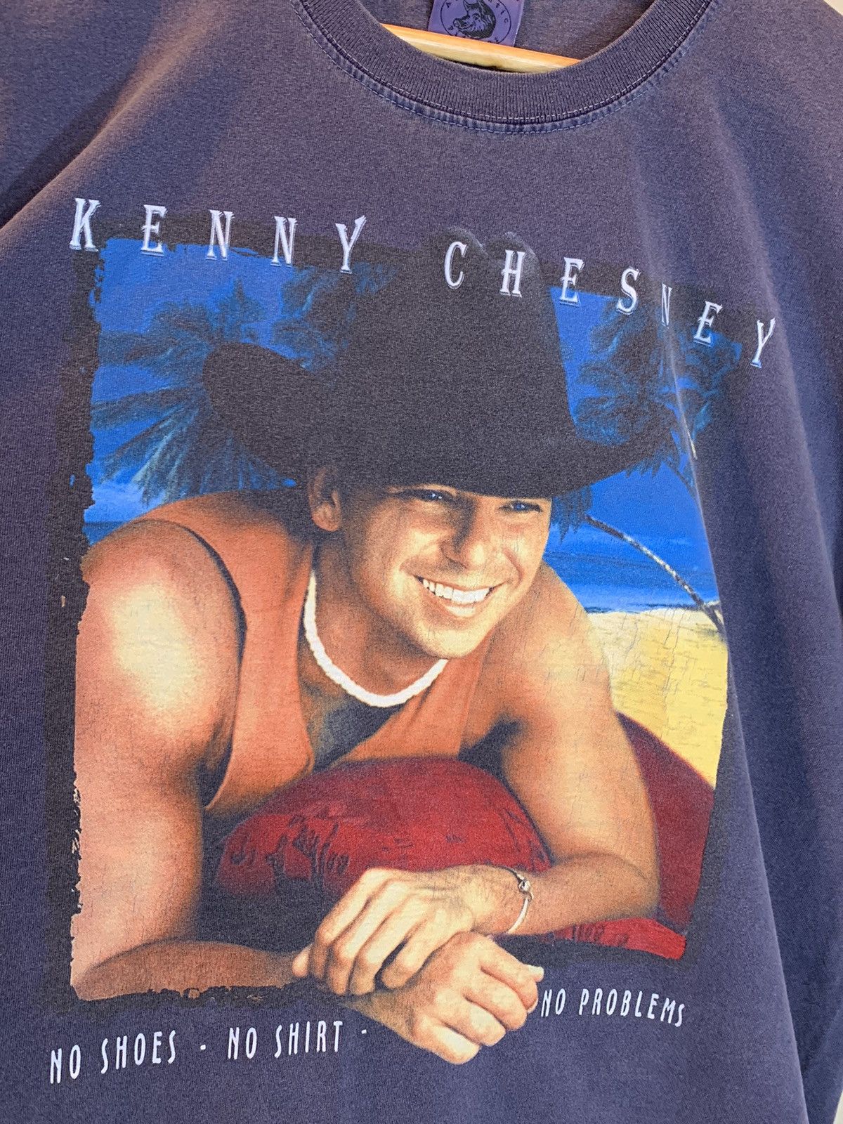 Band Tees *RARE* Vintage Kenny Chesney 2002 Tour Faded Country T-Shirt Size US XL / EU 56 / 4 - 3 Thumbnail