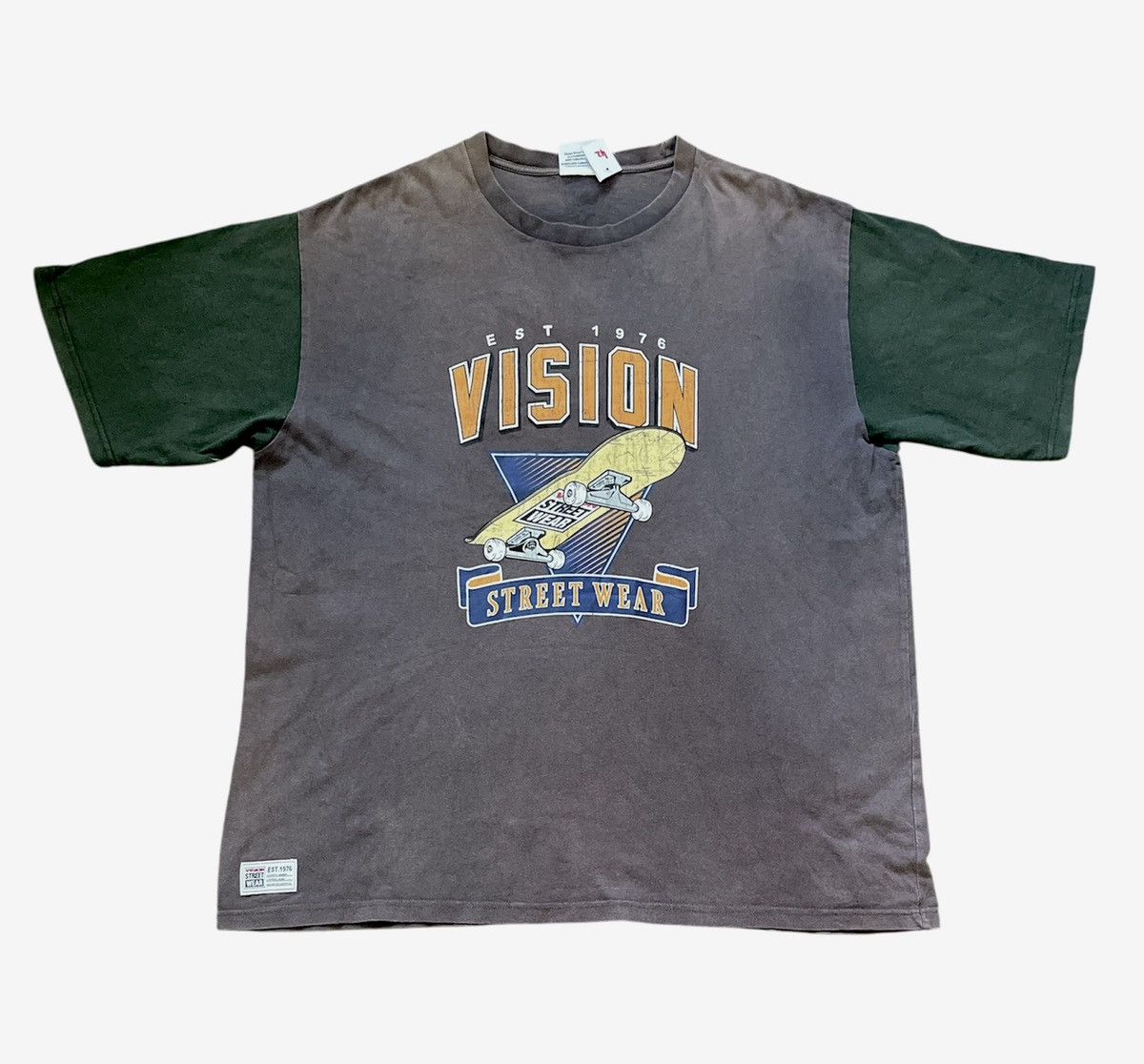 Vision Streetwear Vintage Vision Streetwear Shirt Size US XL / EU 56 / 4 - 1 Thumbnail