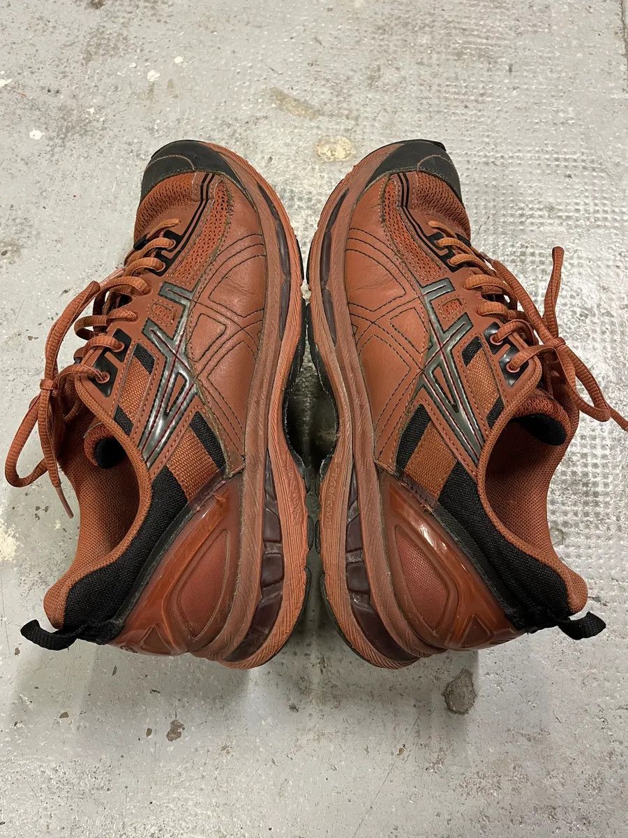 Kiko Kostadinov Asics Kiko Kostadinov Brown Gel-Burz 2 Sneakers Size US 9 / EU 42 - 4 Thumbnail