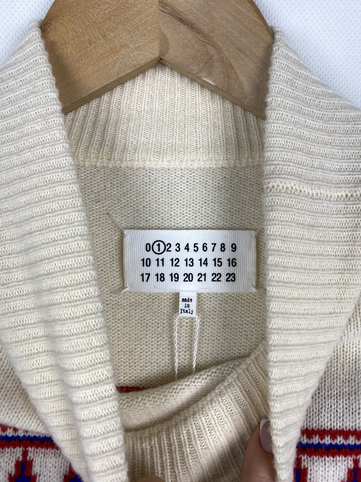 Maison Margiela BNWT! Maison Martin Margiela ladies wool sweater pullover Size M / US 6-8 / IT 42-44 - 9 Thumbnail