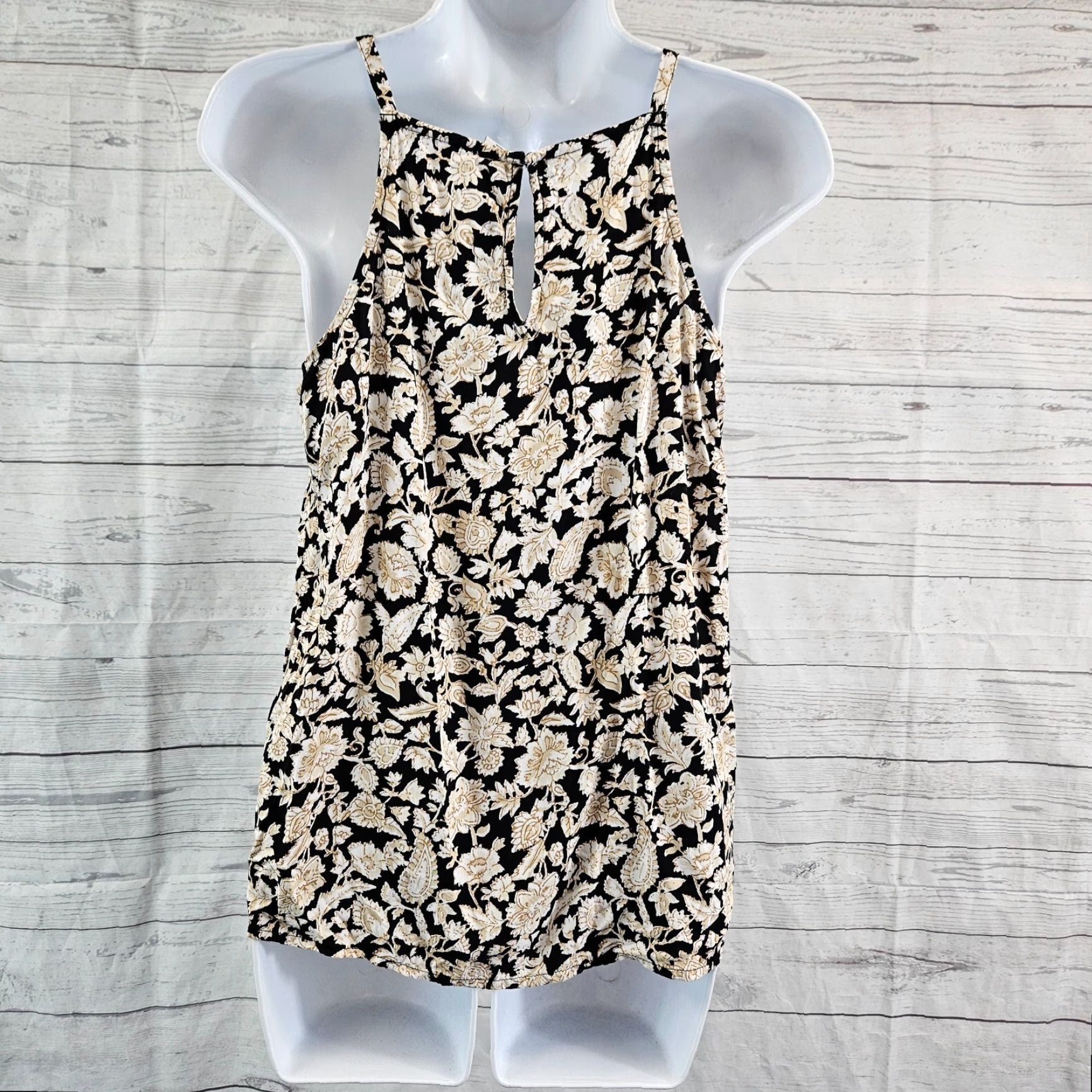 Old Navy Old Navy Tank Top Women S Black Floral Rayon Shirt Size S / US 4 / IT 40 - 4 Thumbnail