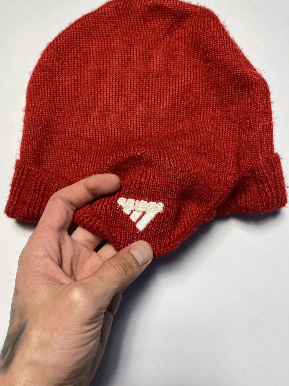 Adidas Adidas Vintage FC Bayern Munchen 3 Stripes Red Beanie Hat Size ONE SIZE - 13 Thumbnail