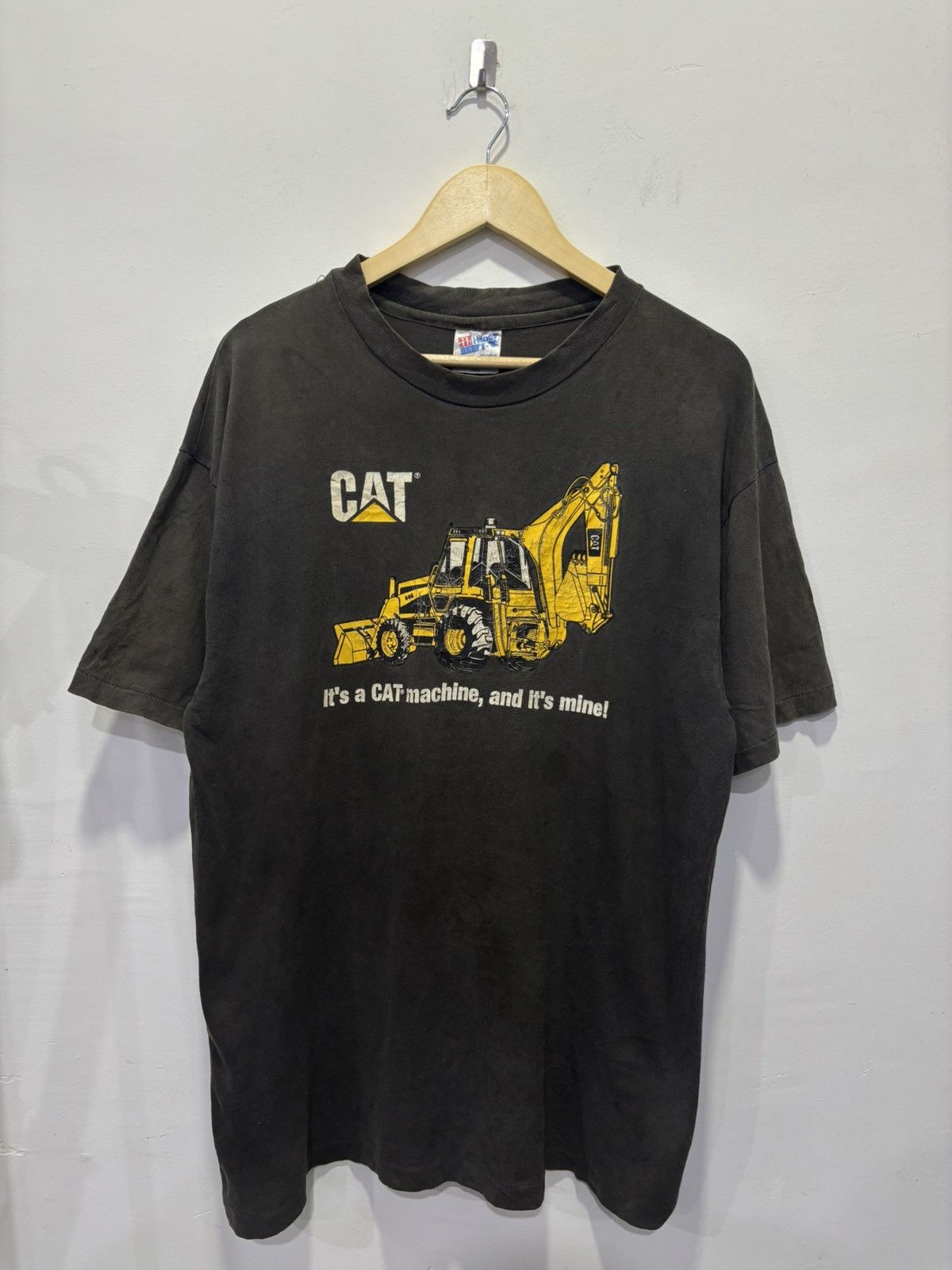 Caterpillar Vintage Caterpillar Inc Tshirt Size US L / EU 52-54 / 3 - 1 Thumbnail