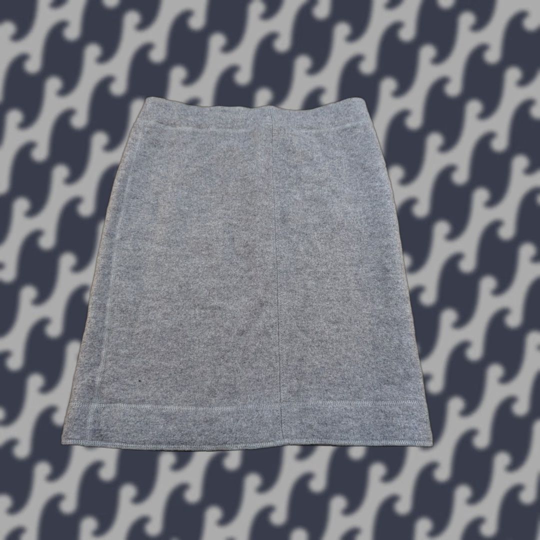 Marcs Marc Cain Skirt Womens 100% Virgin Wool Size 3 Gray Fleece Knee Length Floral Casual Swing Mens? Womens Size 26" / US 2 / IT 38 - 1 Thumbnail