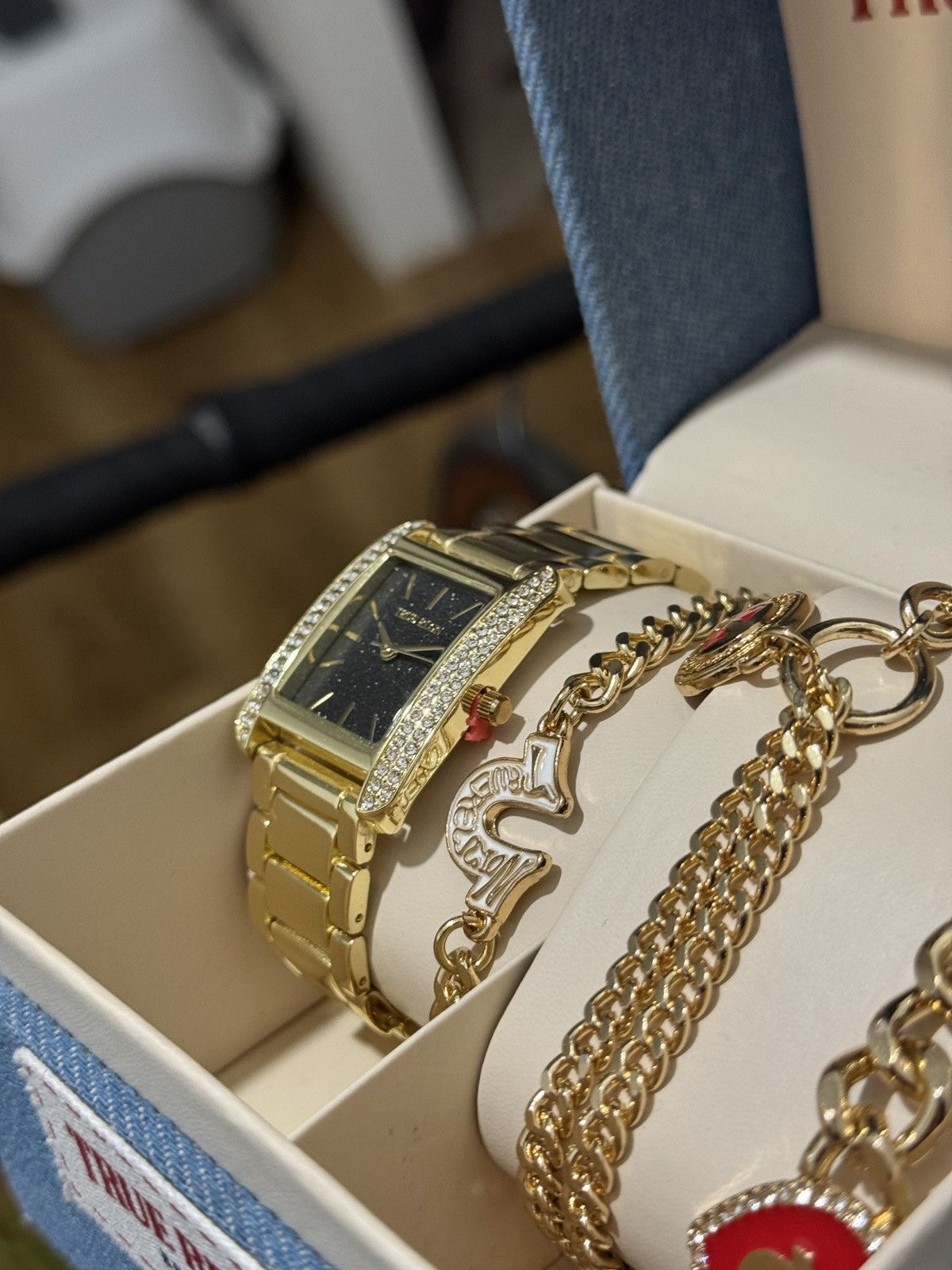 True Religion GIFT SET TRUE RELIGION GOLD BRACELETS & WATCHES Size ONE SIZE - 3 Thumbnail