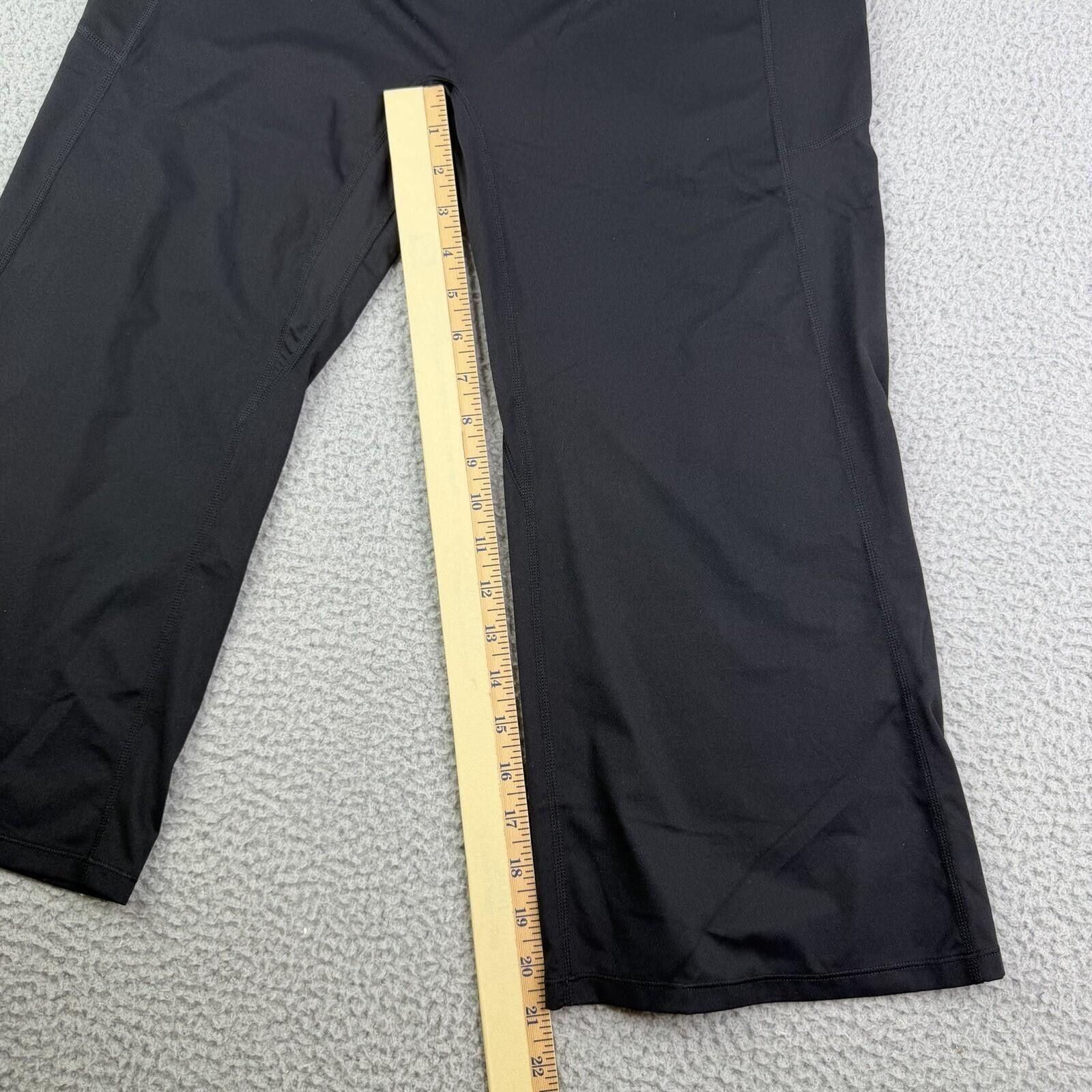 Other Halara UltraSculpt Cropped Capri Yoga Pants XL -31x21 Size 40" / US 18 - 8 Thumbnail