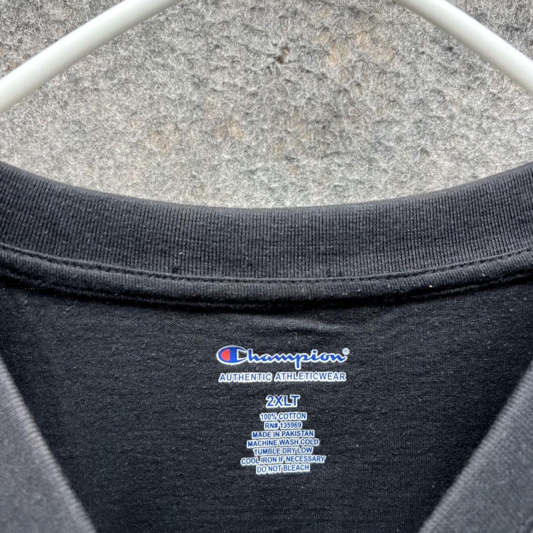 Champion VINTAGE Champion Shirt Mens 2XLT Black Men Adult Crewneck Authentic Casual Logo Cotton vtg Size US XXL / EU 58 / 5 - 5 Thumbnail