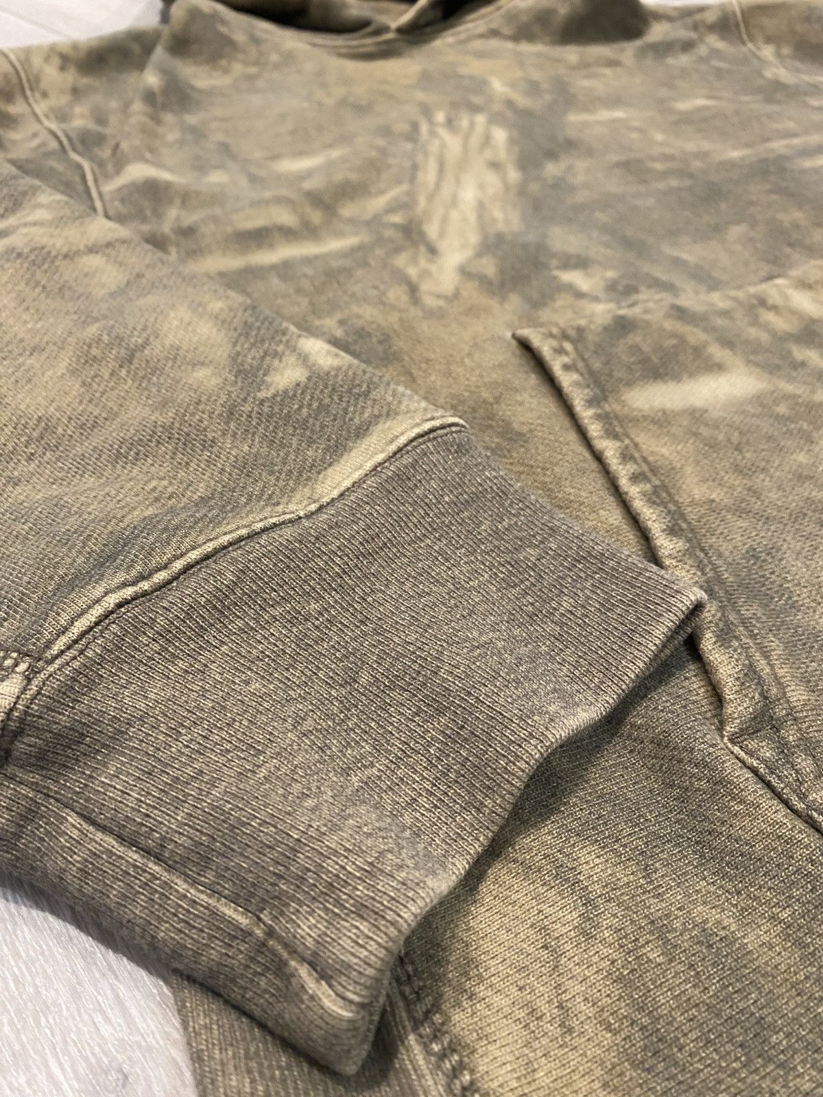Yeezy Archive Yeezy Season 3 Camo Hoodie (2016) Size US M / EU 48-50 / 2 - 4 Thumbnail