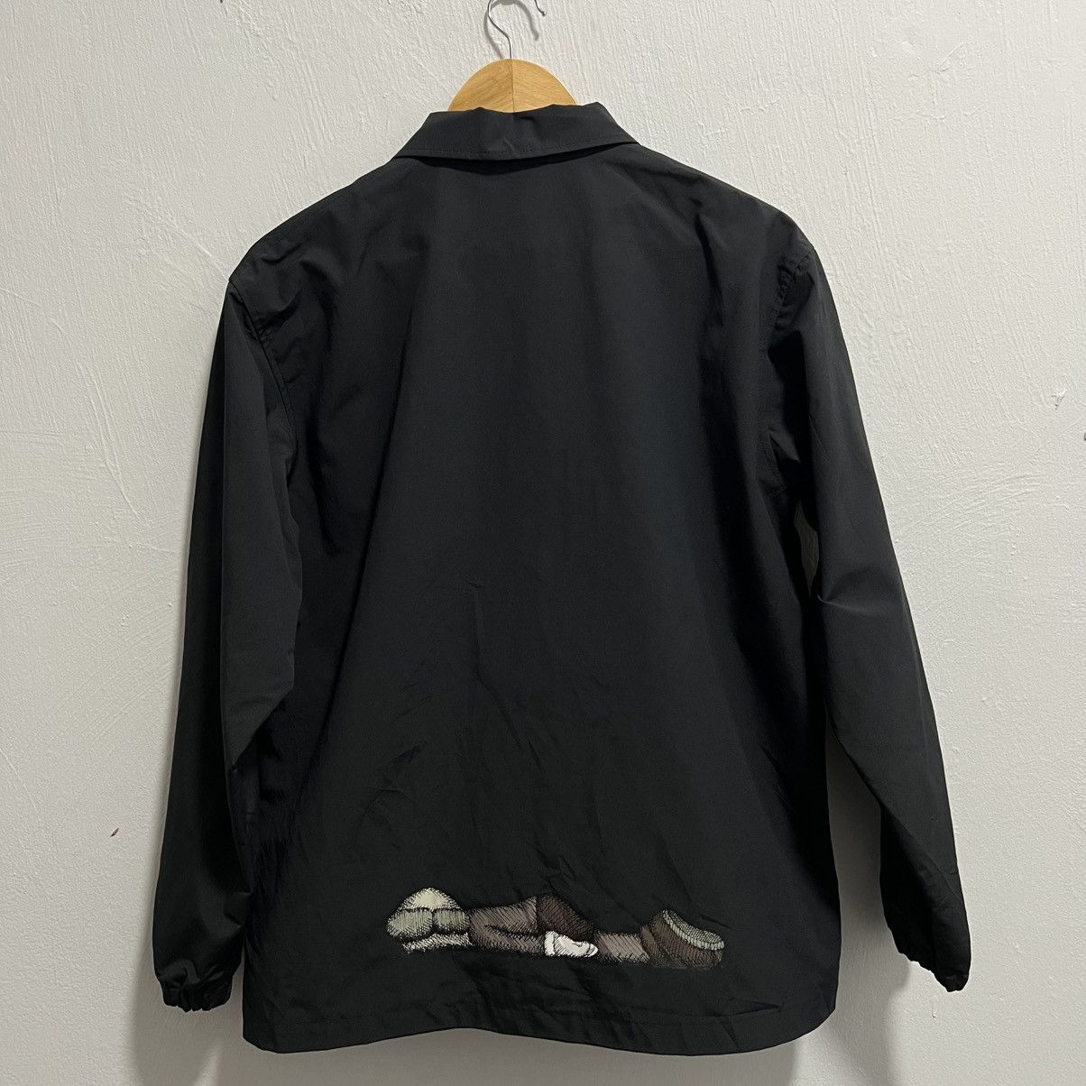 Andy Warhol × Kaws × Uniqlo KAWS x Andy Warhol x UNIQLO Coach Jacket Black – Rare Collab Size US M / EU 48-50 / 2 - 2 Thumbnail