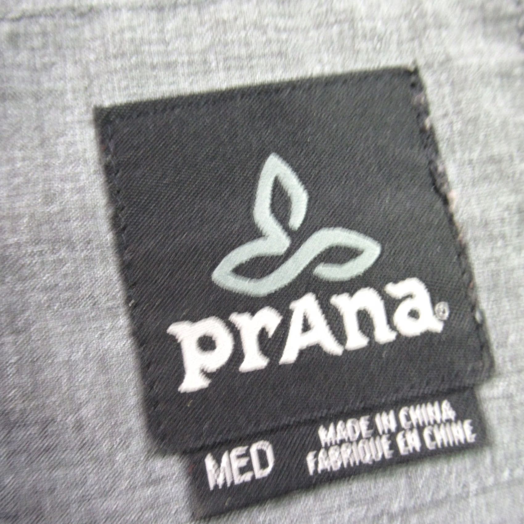 Prana prAna Shirt Mens Medium Long Sleeve Pockets Hiking Outdoors Button Front Gray Size US M / EU 48-50 / 2 - 3 Thumbnail