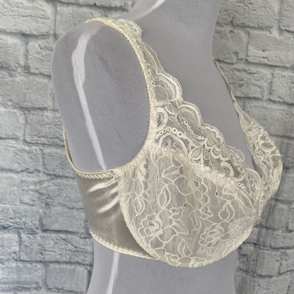 Other Olga women 38D lace bra w/3 hook back closure & adjustable s Size ONE SIZE - 3 Thumbnail