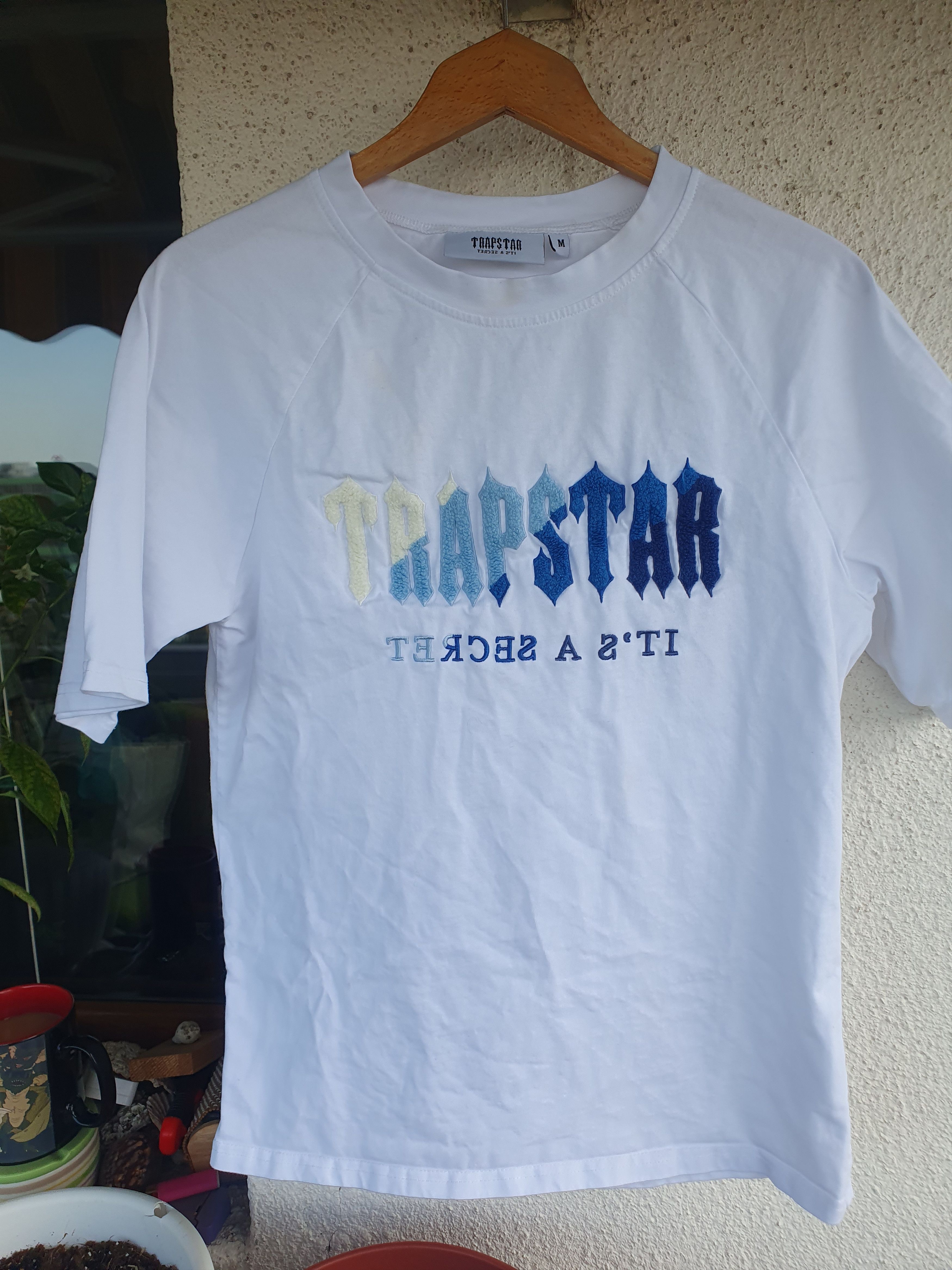 Trapstar London Trapstar Chenille Decoded Ice White t-shirt sz M Size US M / EU 48-50 / 2 - 1 Thumbnail