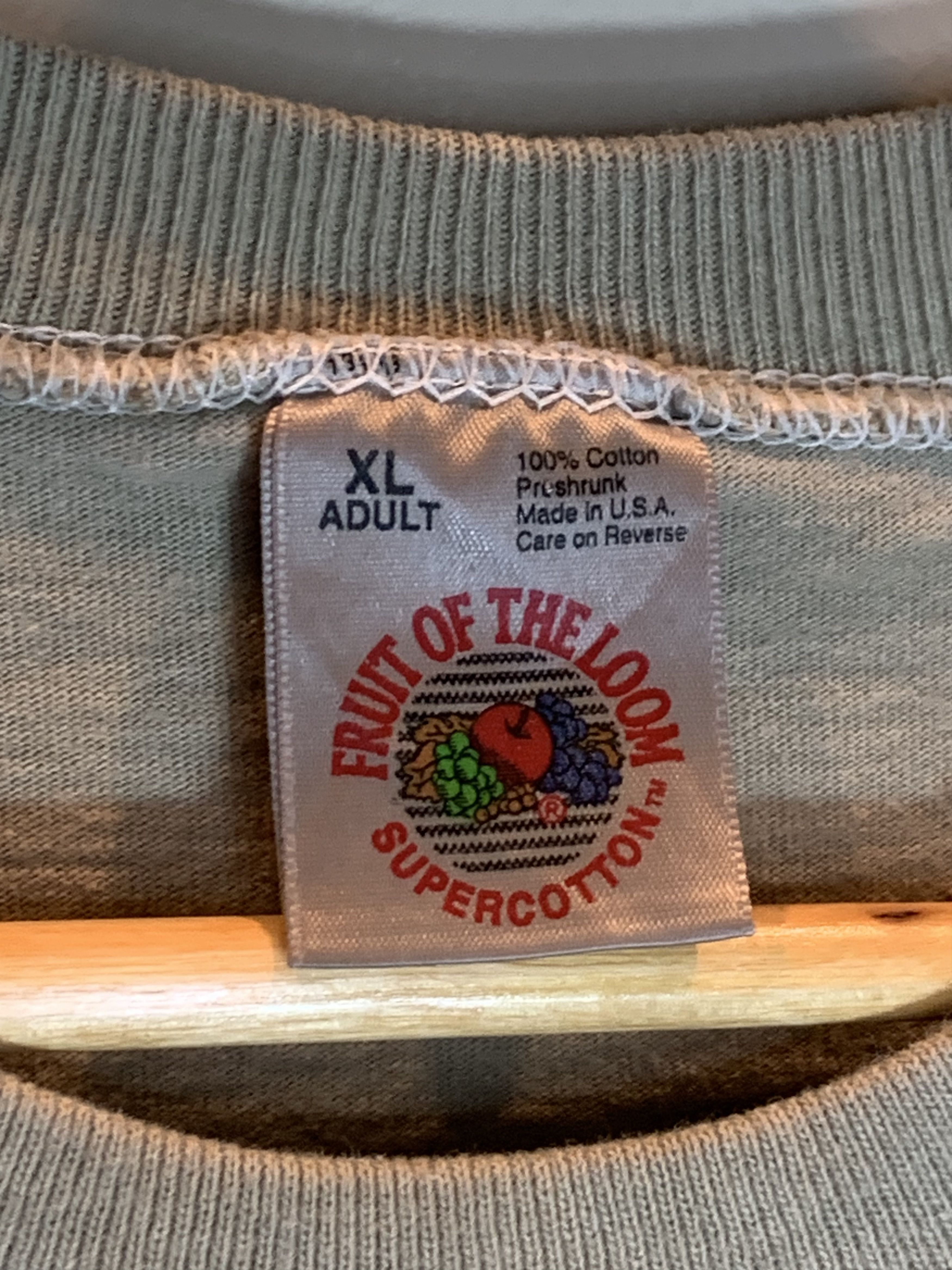 Vintage RARE Vintage 90s Yellowstone National Park Embroidered Shirt Size US XL / EU 56 / 4 - 7 Thumbnail