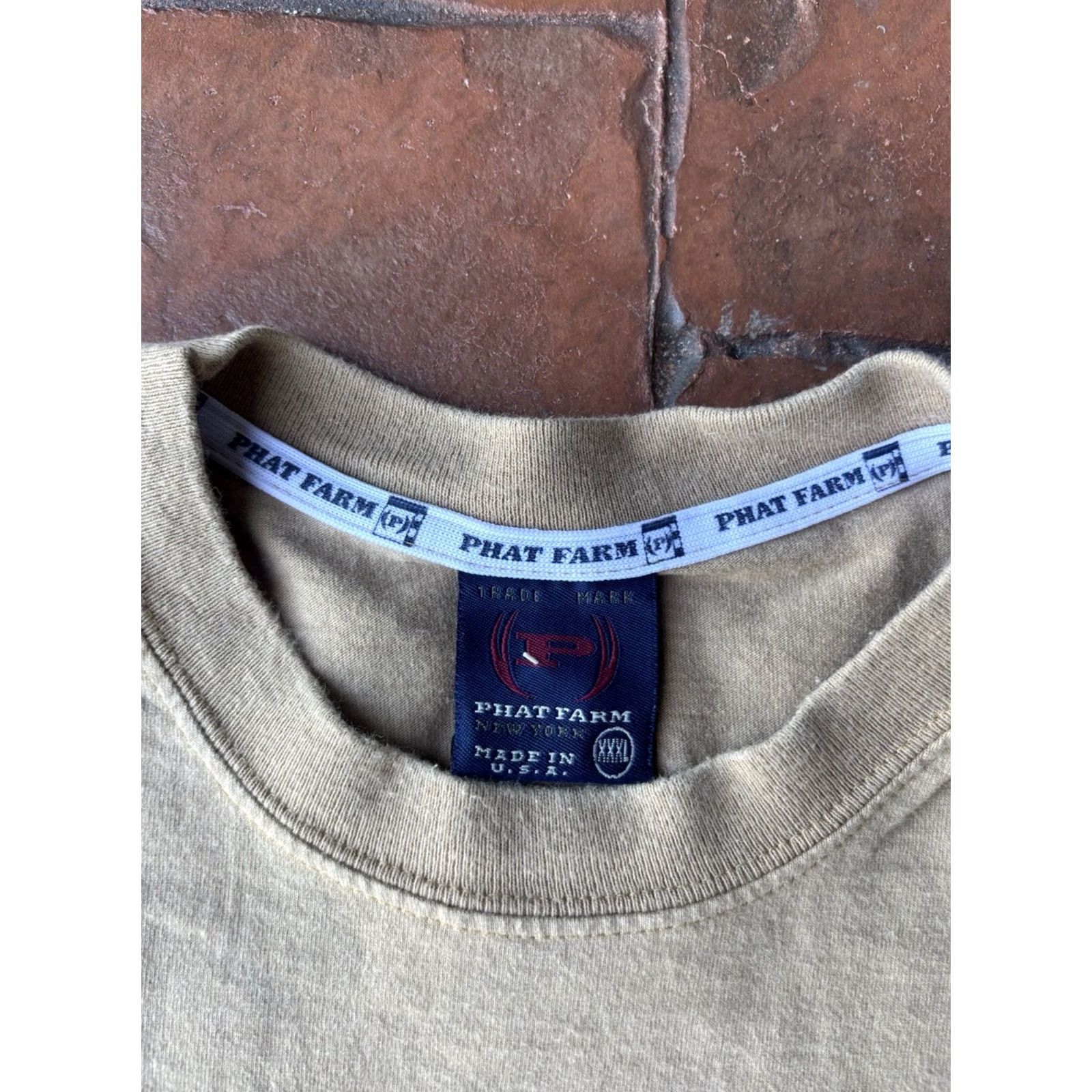 Phat Farm VINTAGE Phat Farm Bull Graphic T-Shirt Mens 3XL Beige Cotton Crew Neck Long Sleeve Hip Hop Streetwear Logo 90s Skater Size US XXL / EU 58 / 5 - 2 Thumbnail
