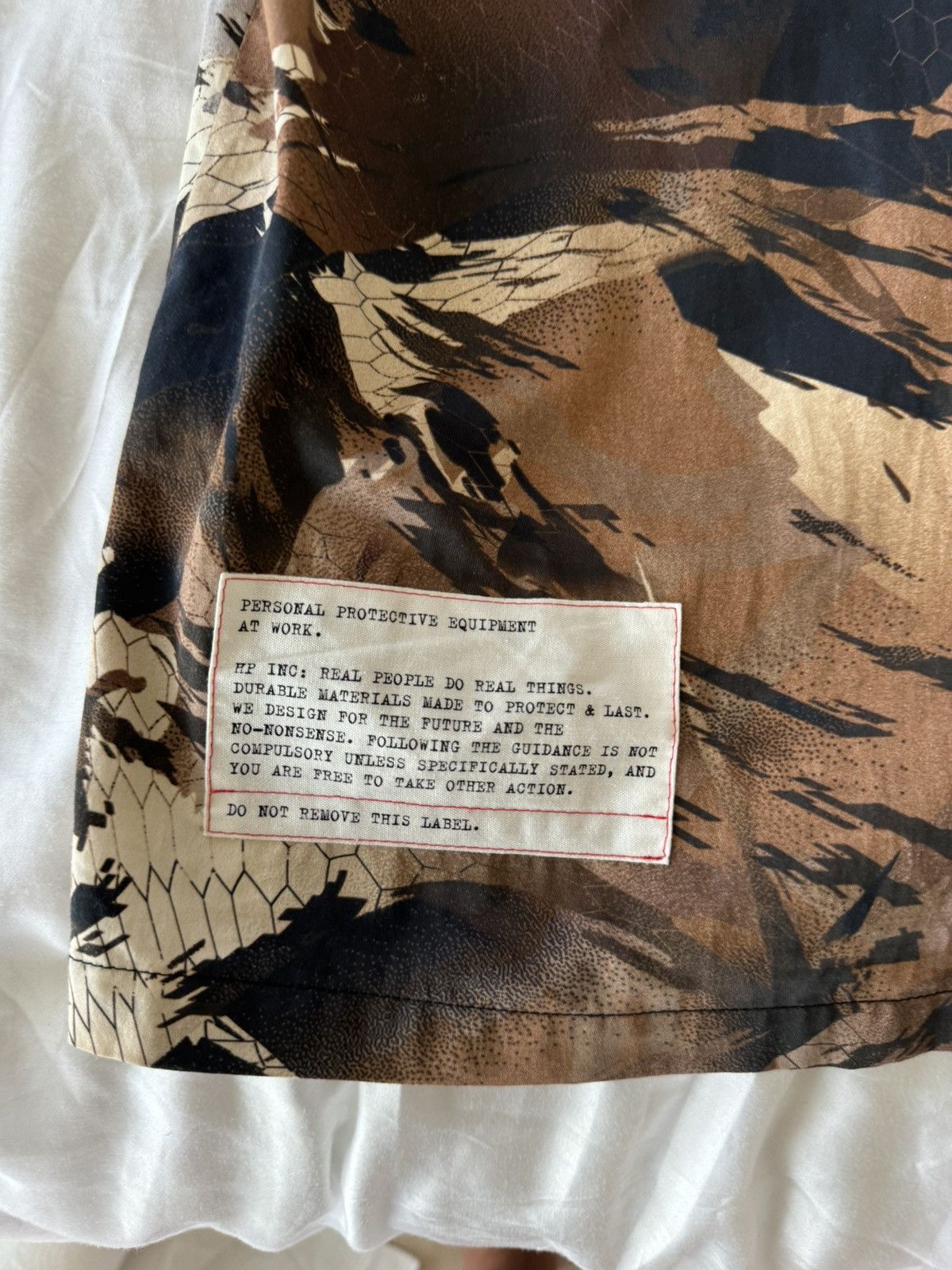Heron Preston Heron Preston logo patch camouflage printed shirt Size US XL / EU 56 / 4 - 3 Thumbnail