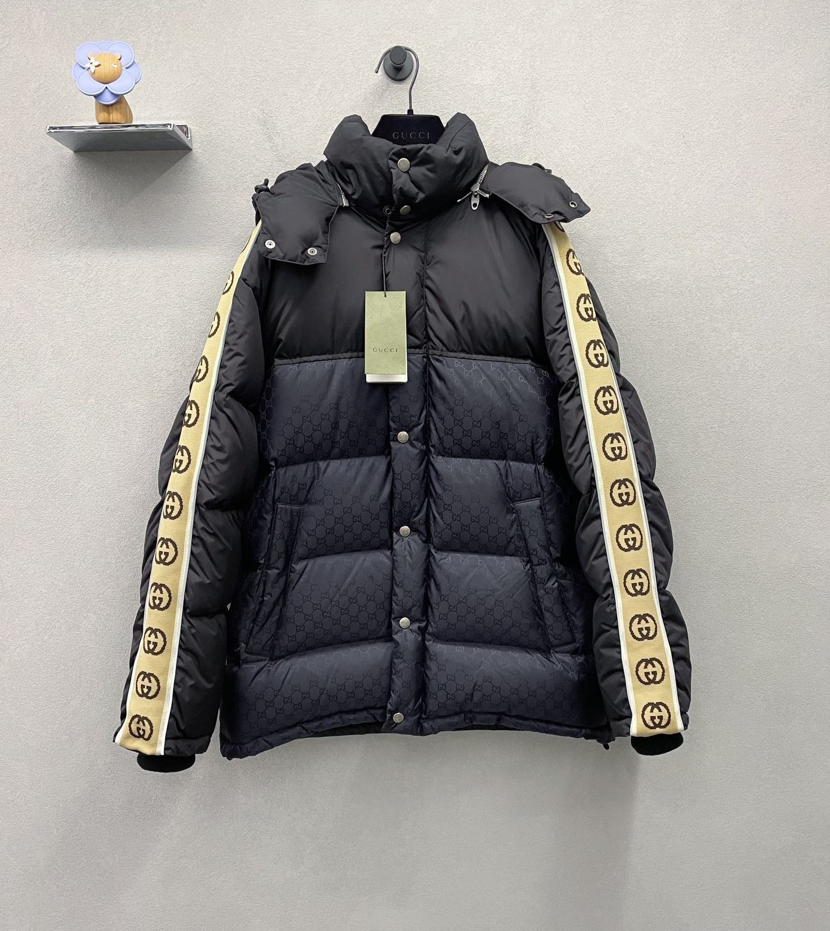 Gucci Gucci Black double G reflective down jacket 2501-Nextarrow Size US S / EU 44-46 / 1 - 1 Thumbnail