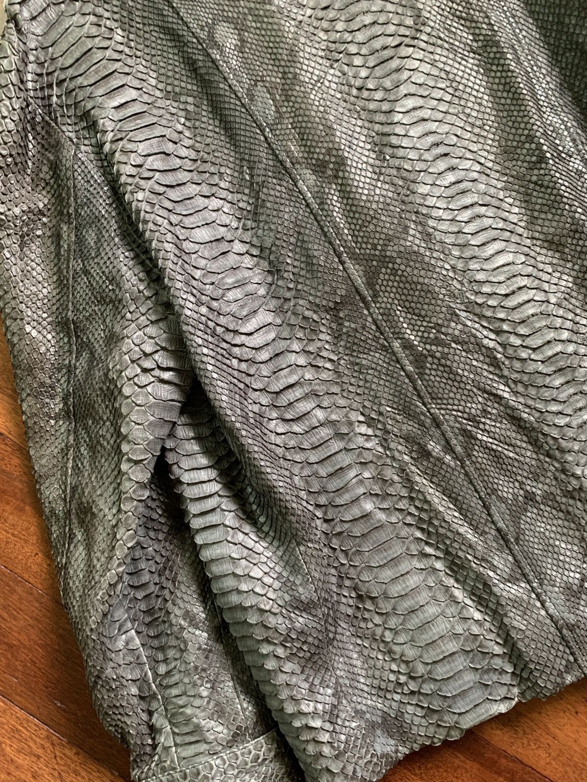 Gucci Rare! A/W 1998- Gucci- Tom Ford- Snakeskin Leather Coat Size US L / EU 52-54 / 3 - 8 Thumbnail
