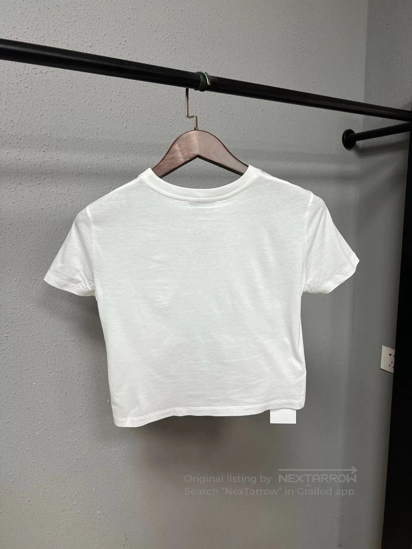 Miu Miu Miumiu Embroidered Logo Short-Sleeve. Size XS / US 0-2 / IT 36-38 - 2 Thumbnail
