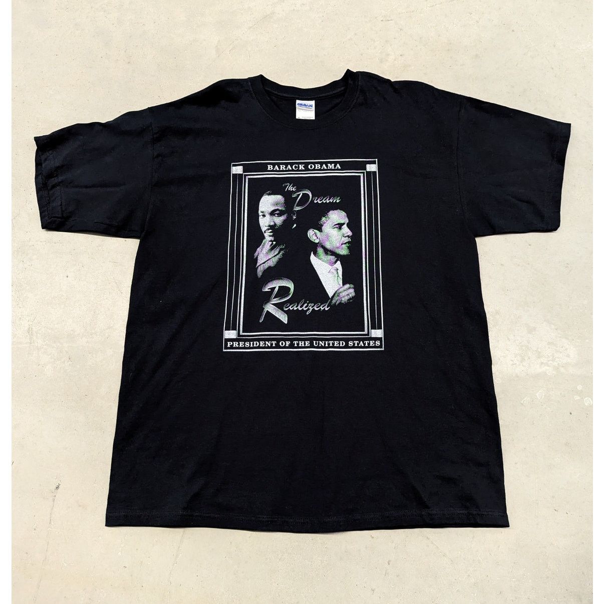 Gildan × Rap Tees Late 2000s Obama and Martin "The Dream Realized" t-shirt Size US XL / EU 56 / 4 - 1 Thumbnail