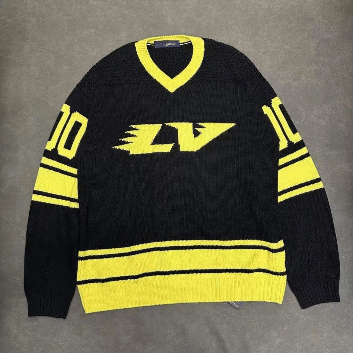 Louis Vuitton Louis Vuitton Runway Logo Knitwear Sweater-2507 Size US XL / EU 56 / 4 - 6 Thumbnail