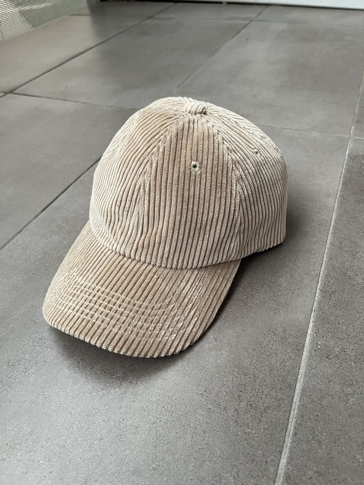 Etudes !DS! SS23 Etudes Booster Beige Corduroy Cap Size ONE SIZE - 1 Thumbnail