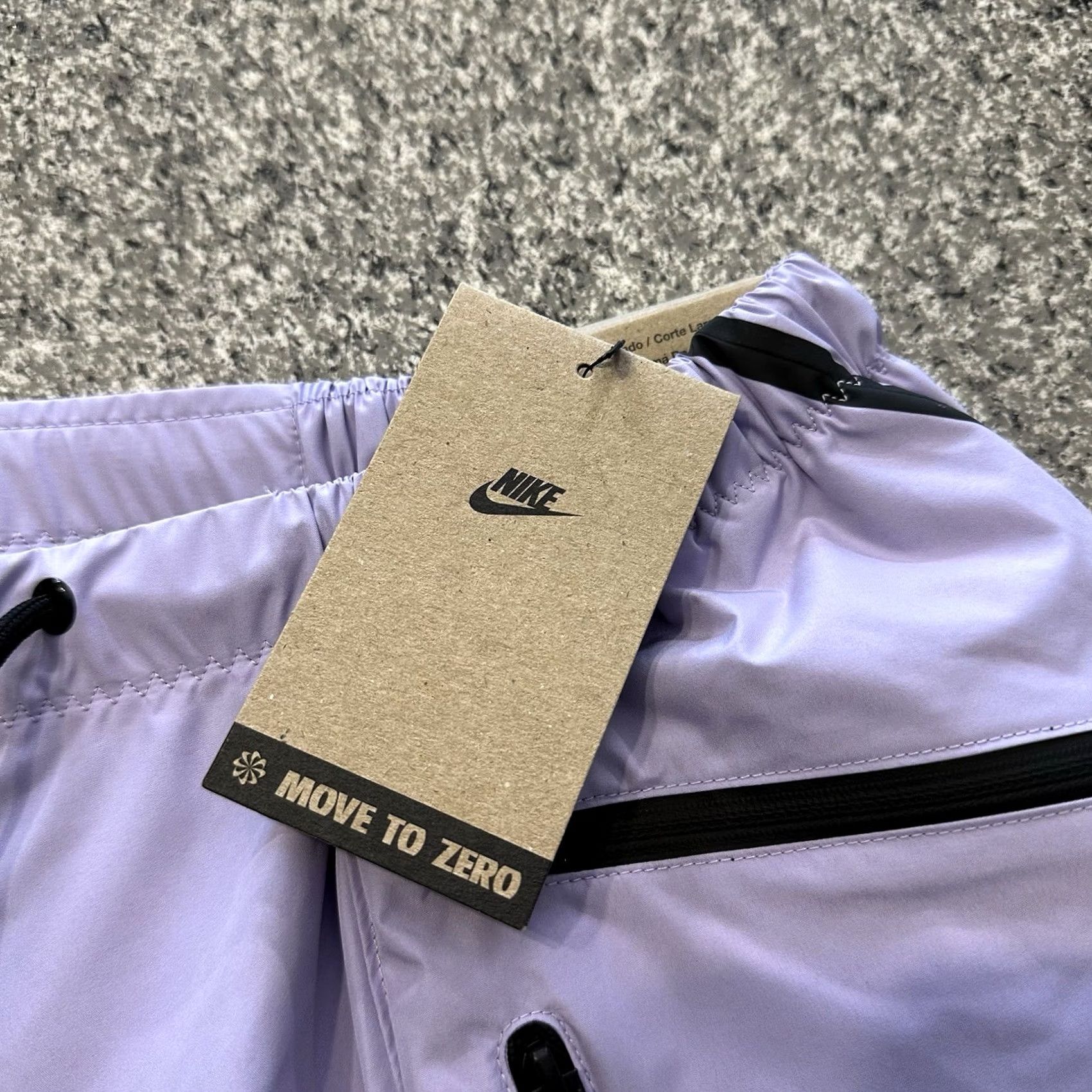Nike Nike Shorts Mens Small Violet Purple 6” Cargo Nye Tech 6" Lightweight Se? Size US 29 - 2 Thumbnail