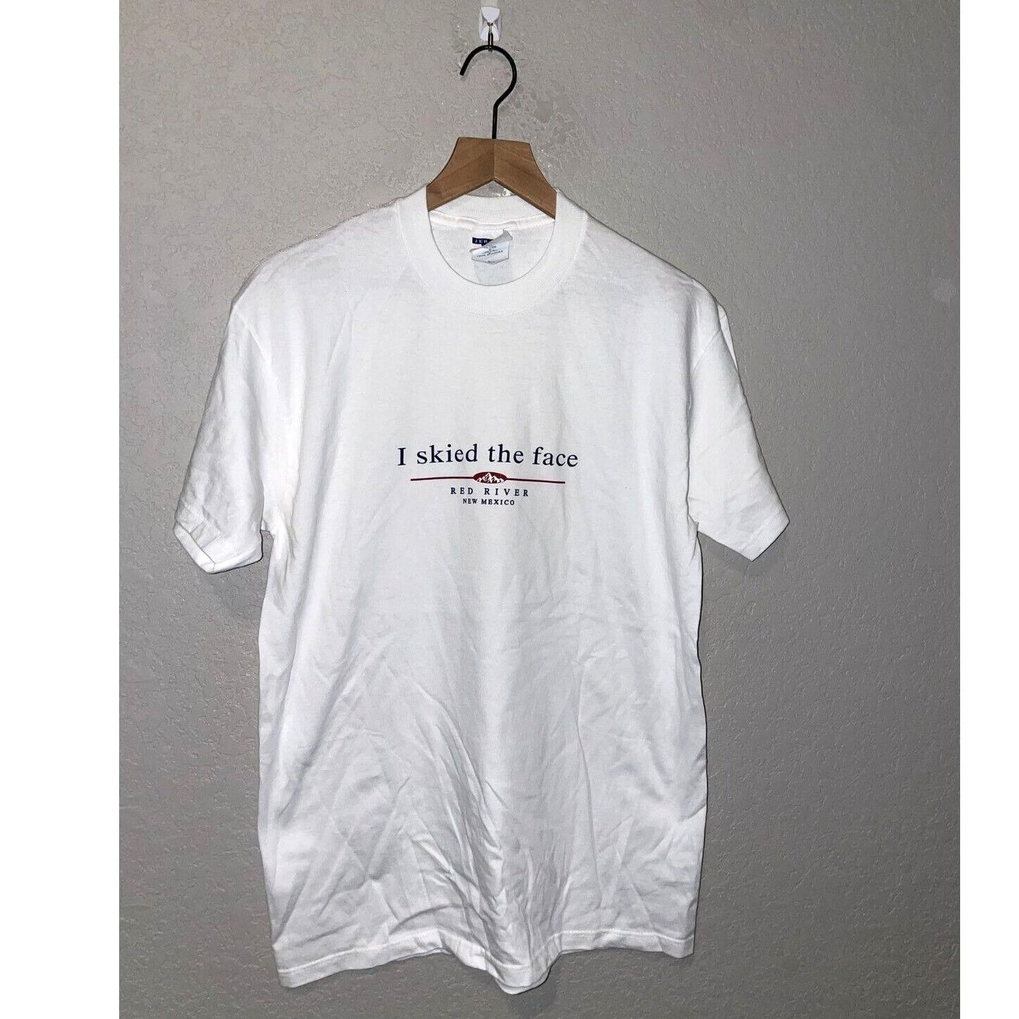 Jerzees Vintage New Mexico I Skied The Face Red River White M Shirt Size US M / EU 48-50 / 2 - 1 Thumbnail