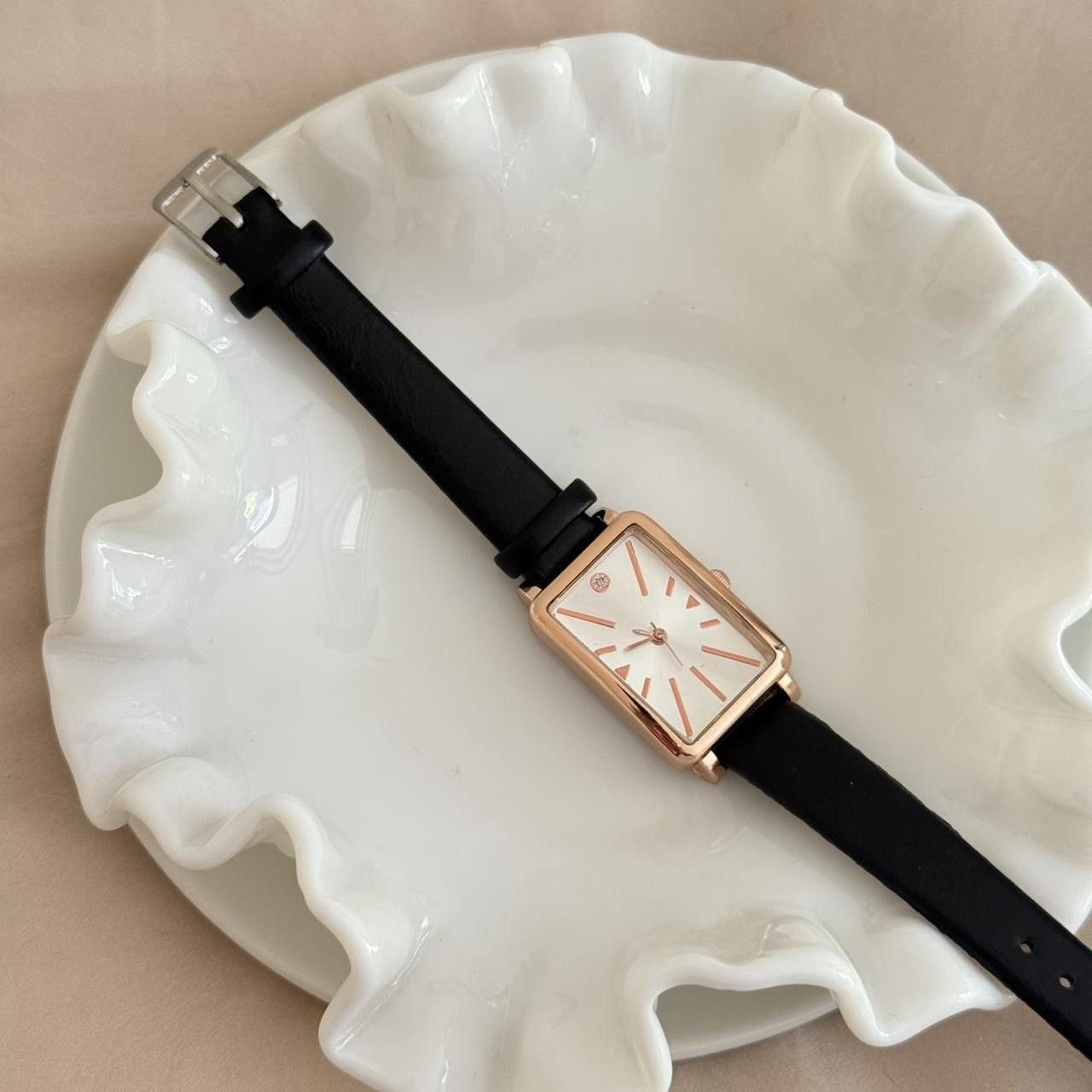 Vintage y2k black classy old money luxury leather watch Size ONE SIZE - 8 Thumbnail